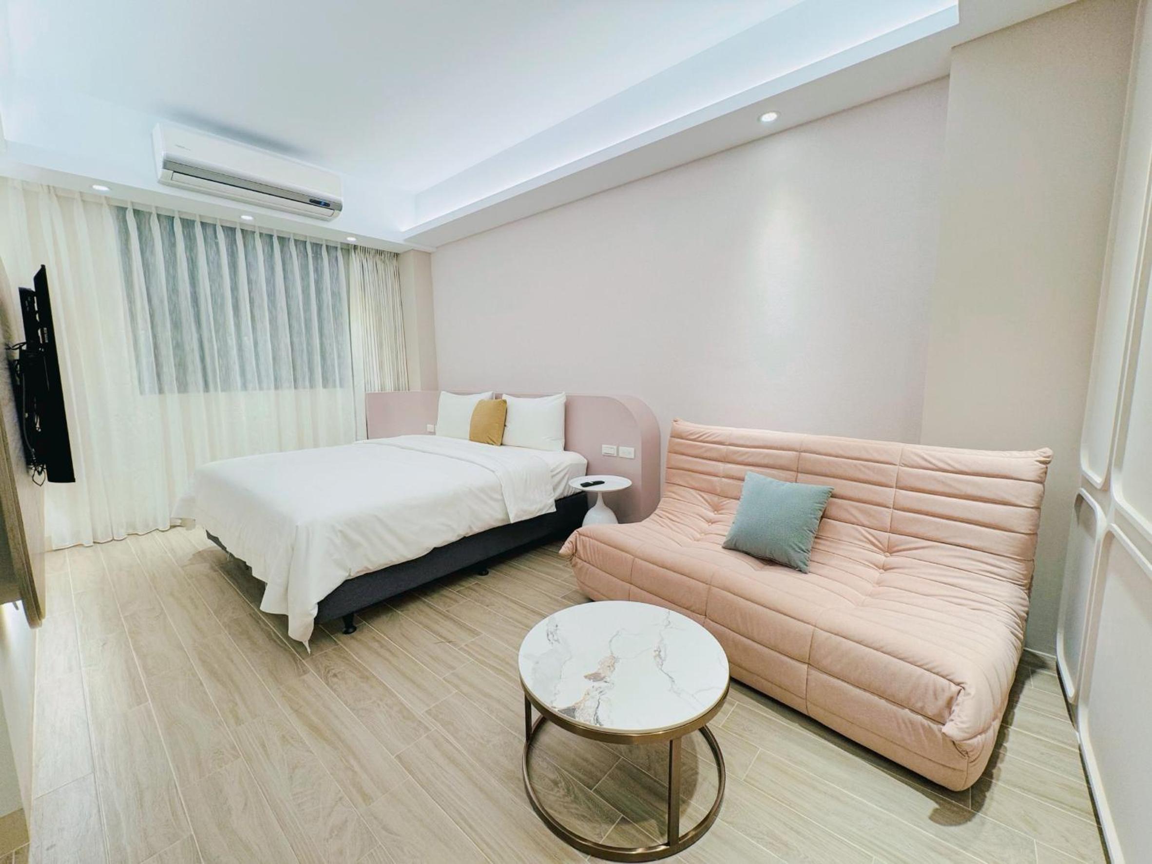 Double Room with Private Bathroom photo 1