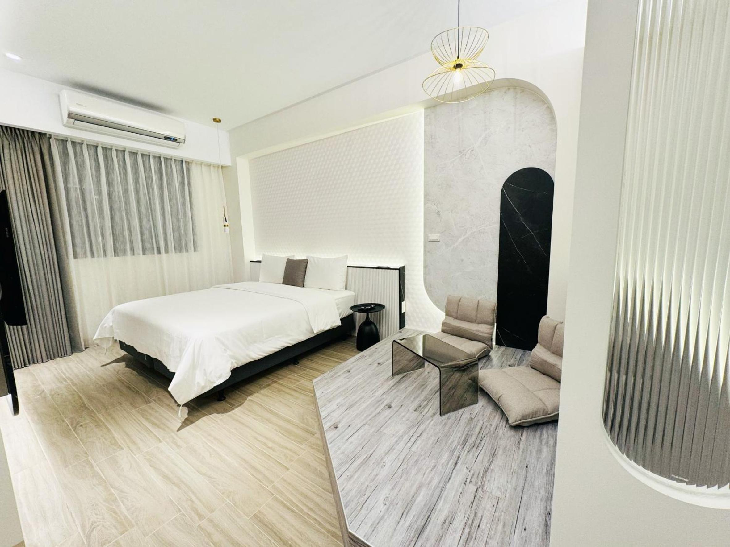 Economy Double Room photo 1
