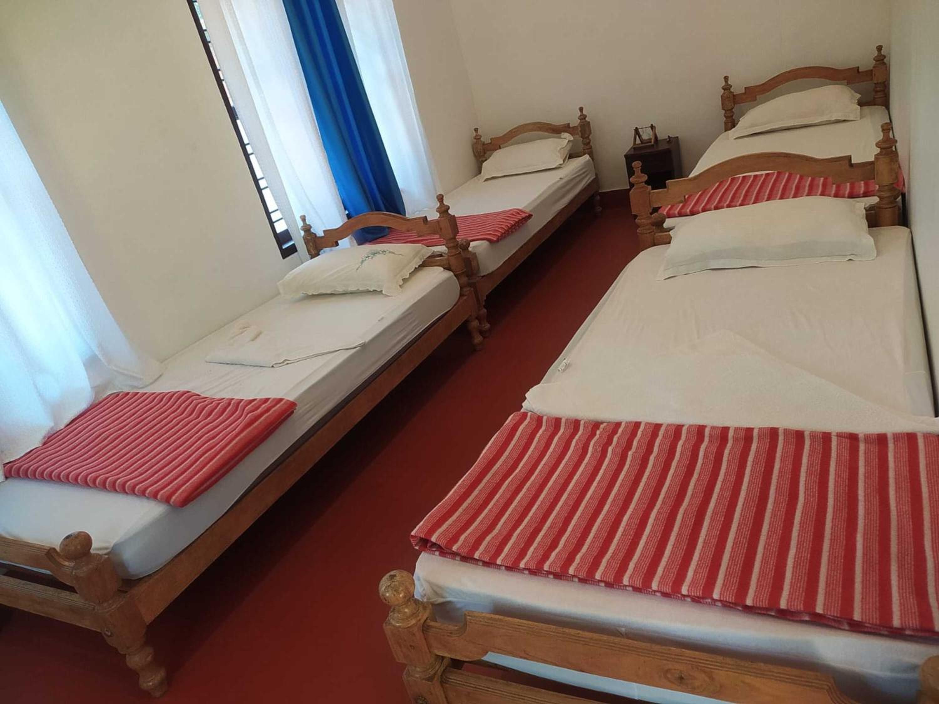 Mixed Dormitory Room photo 2