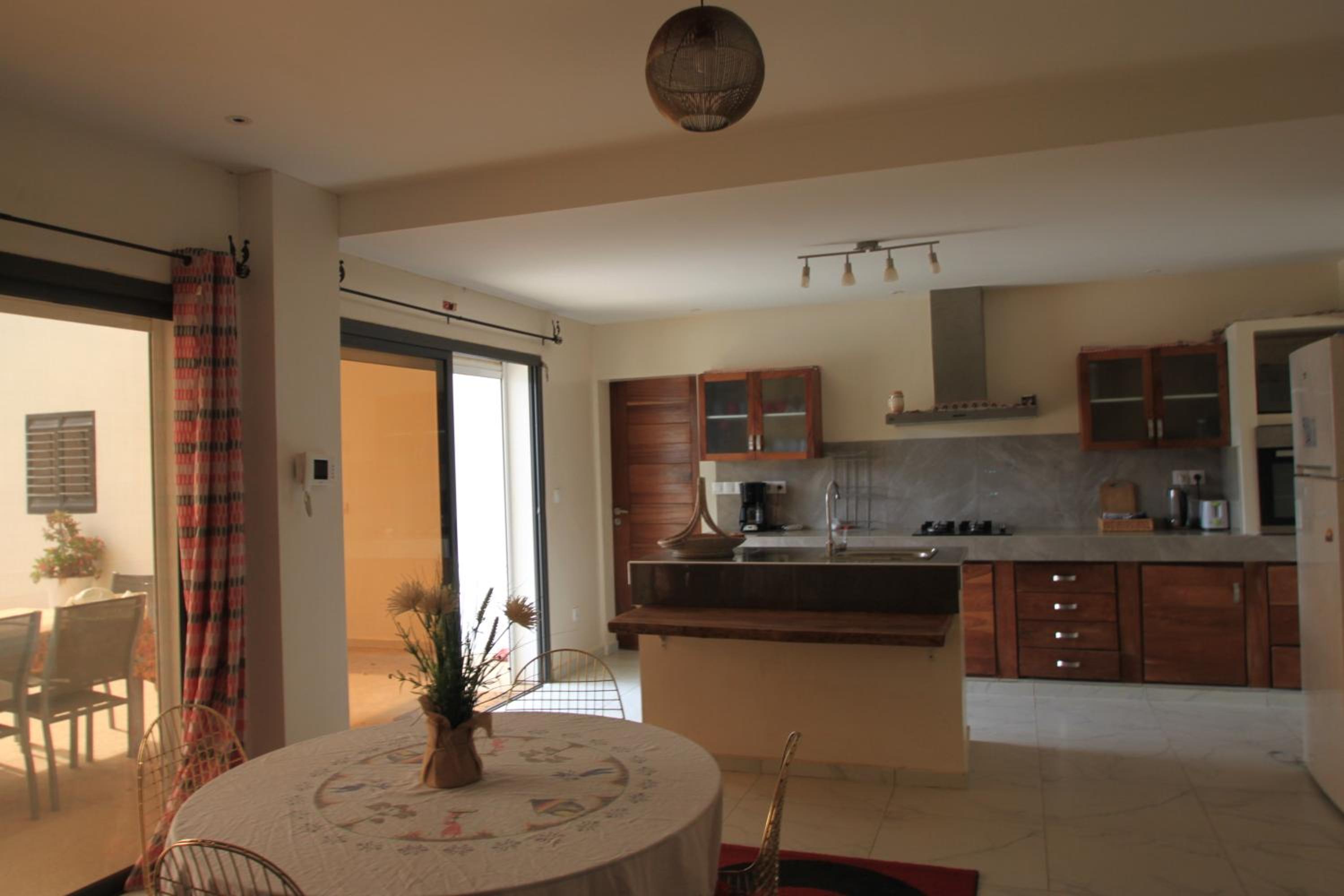 Three-Bedroom Villa photo 2