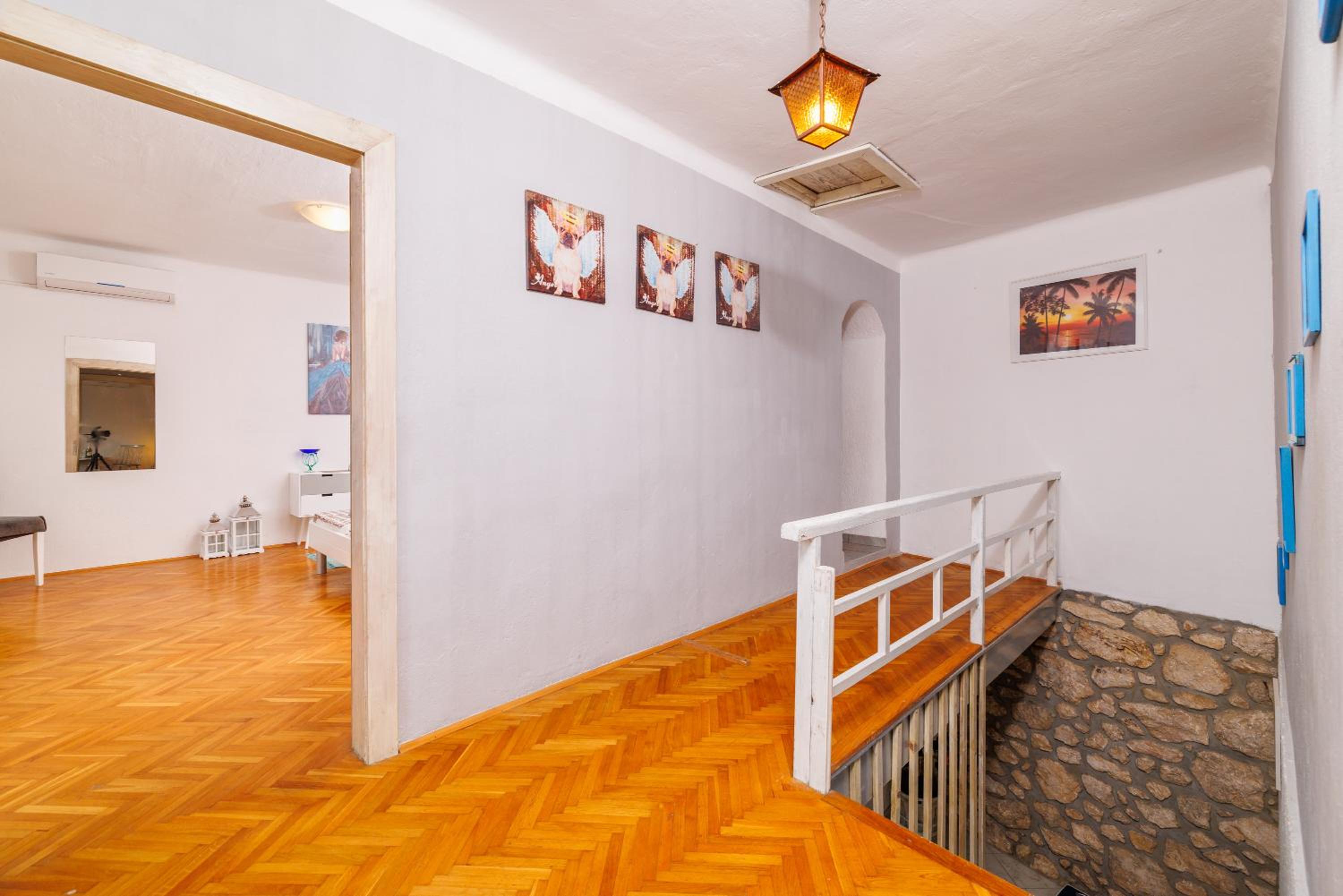 Three-Bedroom House photo 2