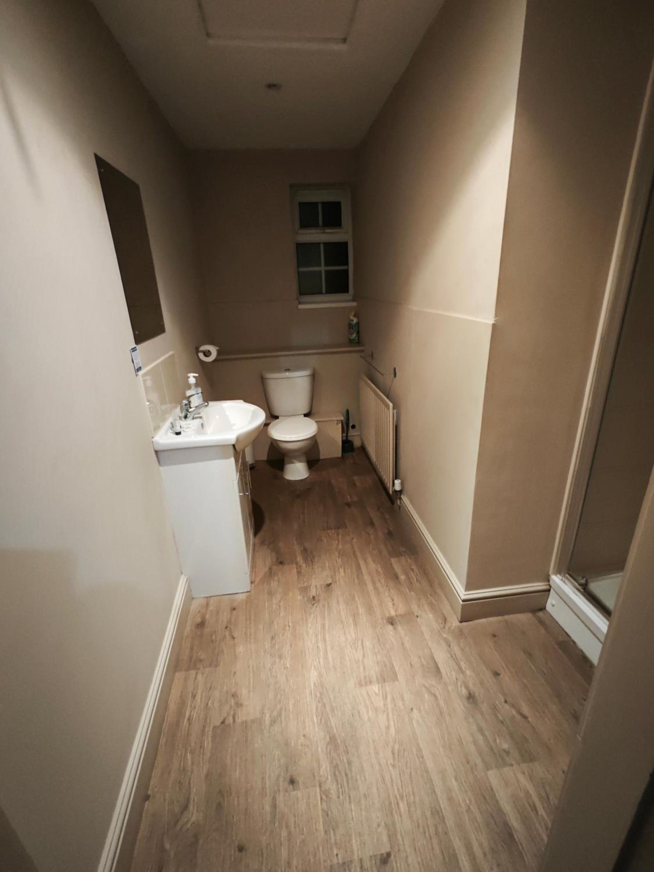 Twin Room with Bathroom photo 3