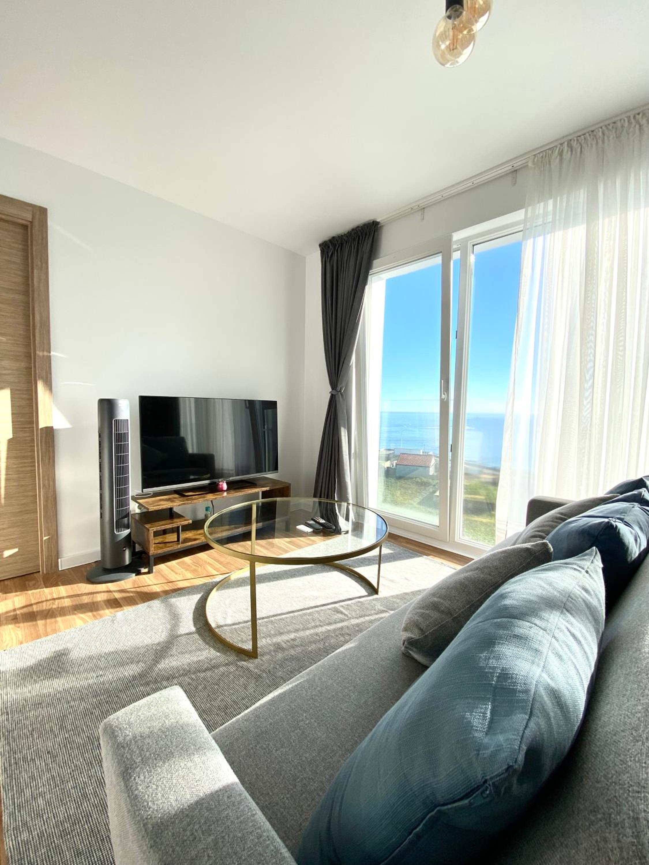 Apartment with Sea View photo 2