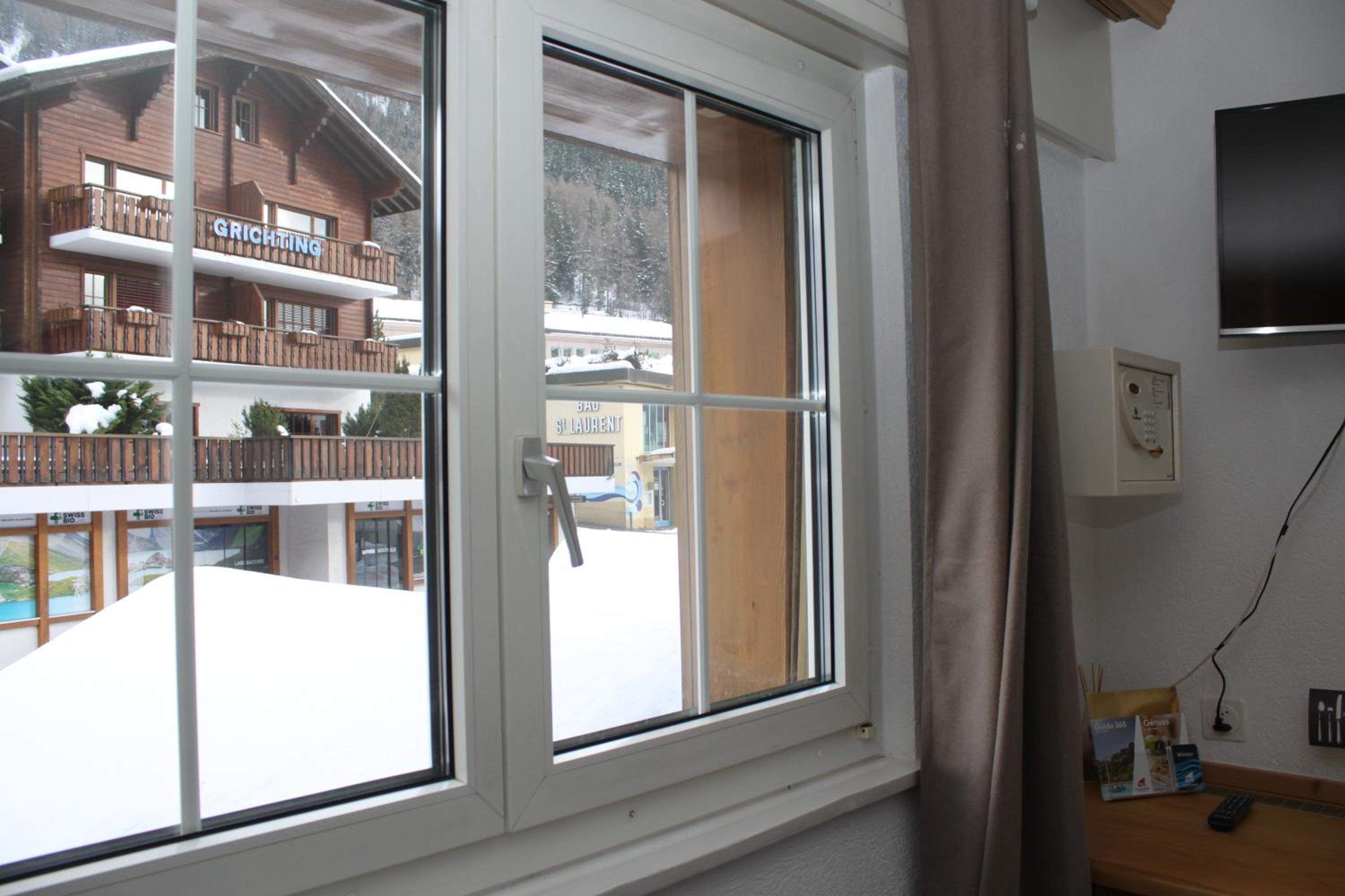 King Room with Mountain View - Photo 12