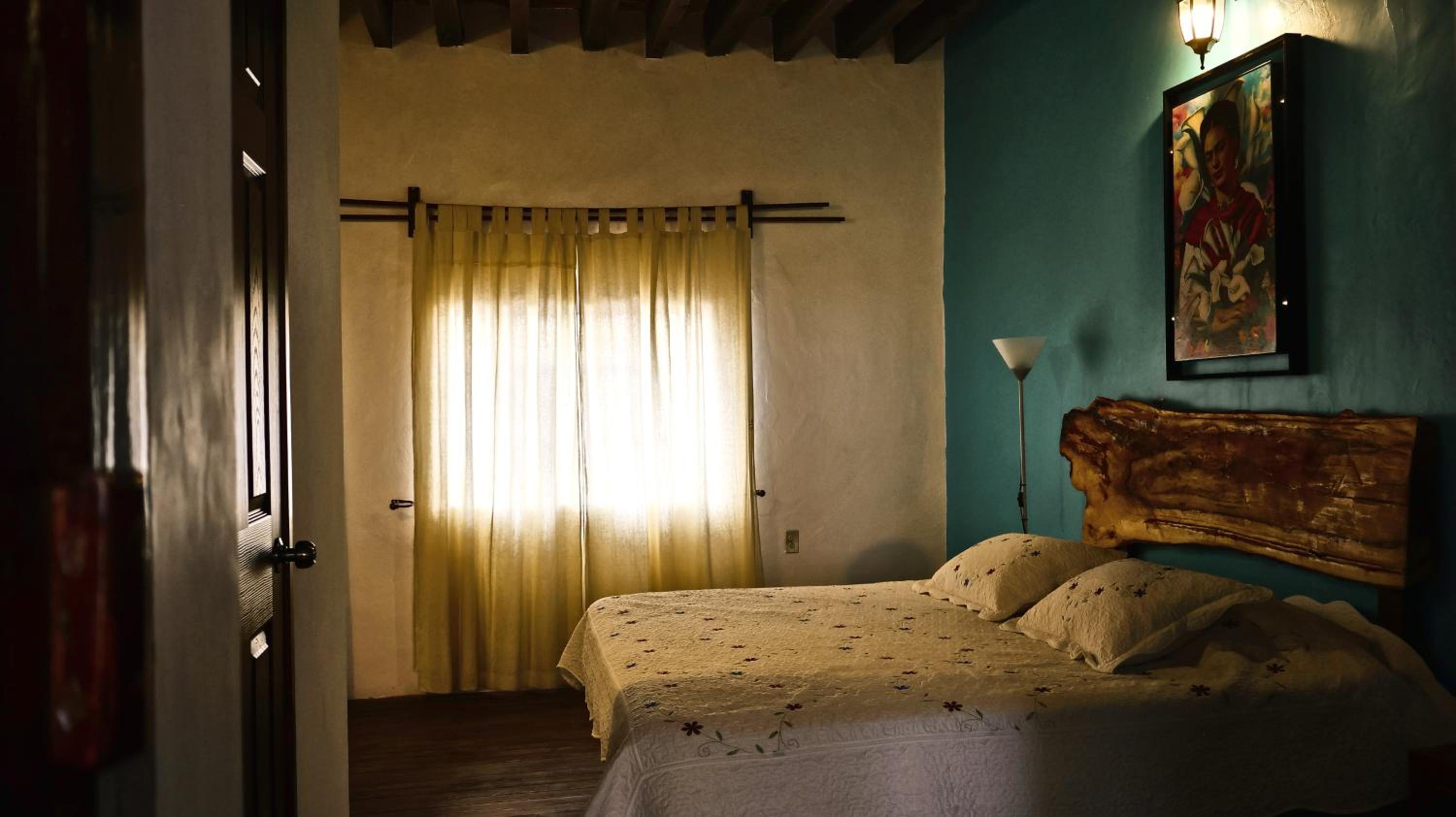 Deluxe King Room photo 2