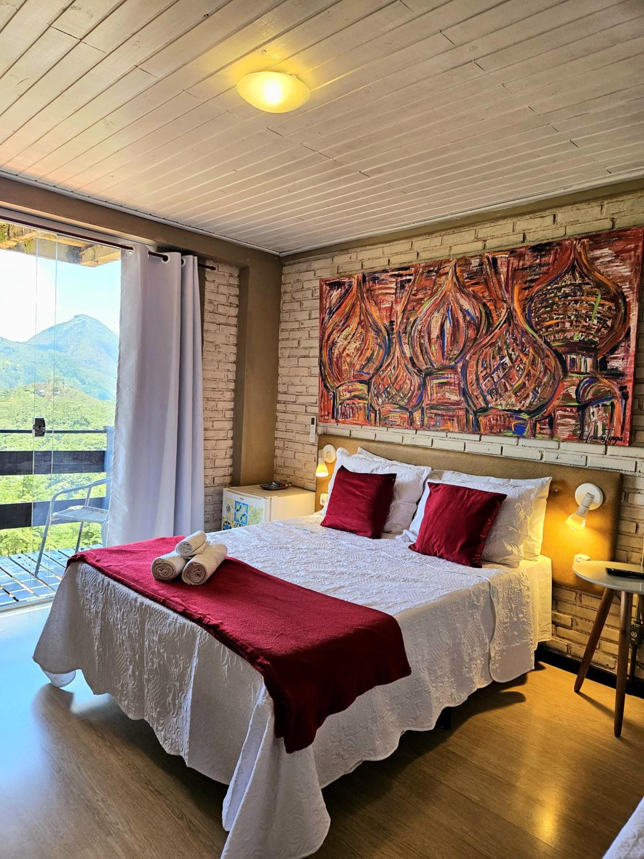 Suite with Mountain View photo 3