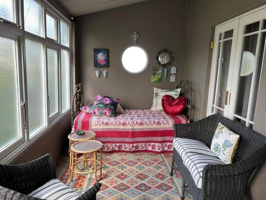 Three-Bedroom House photo 2