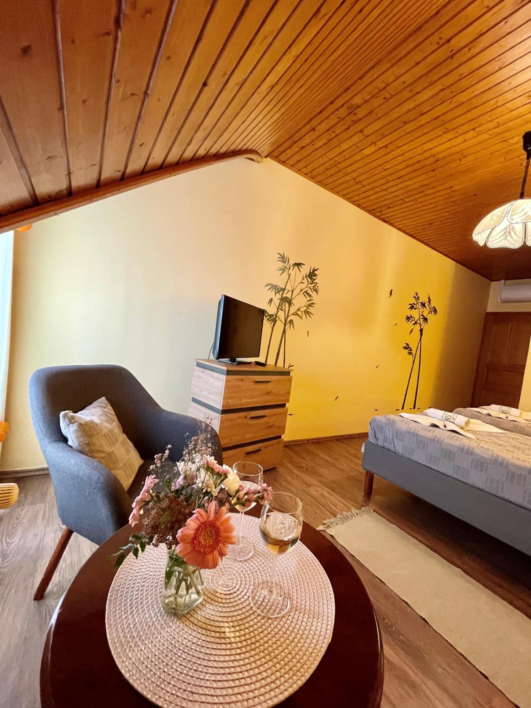 Four-Bedroom House - Photo 2