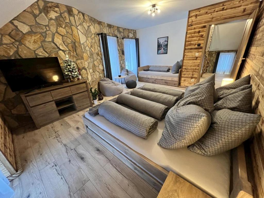 Three-Bedroom Chalet photo 1