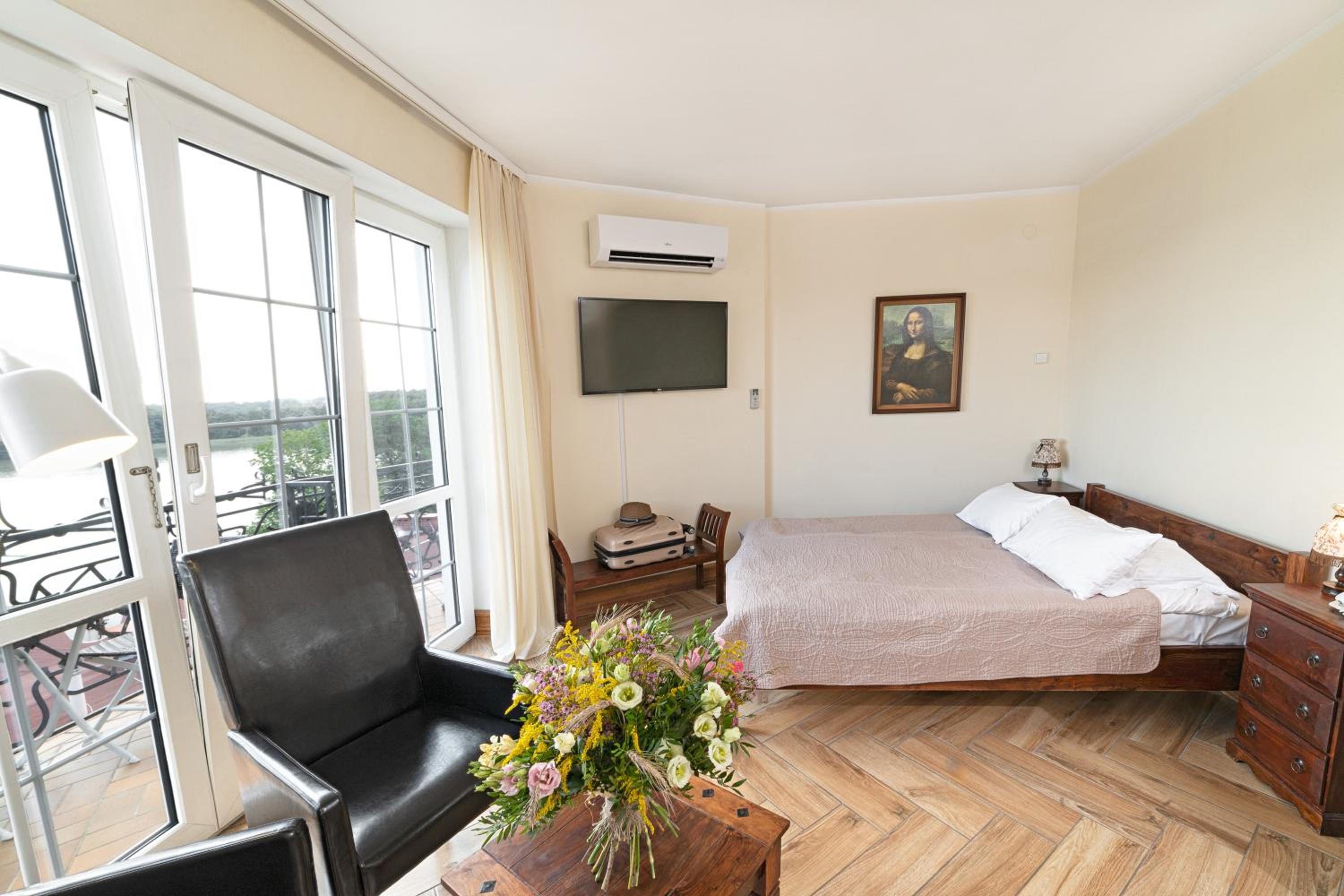Double Room with Czos Lake View photo 2