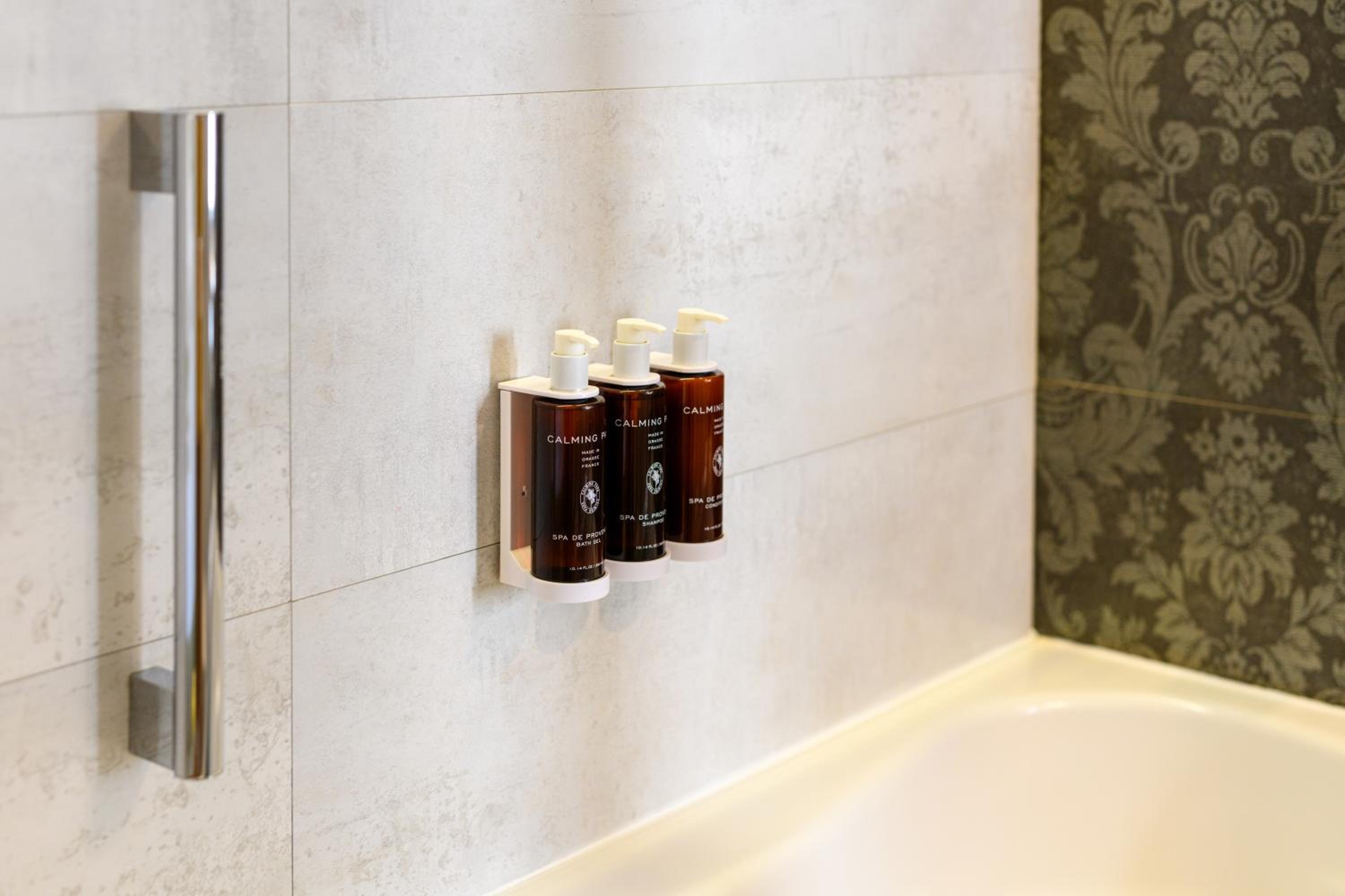 Superior Room with Spa Bath - Photo 47