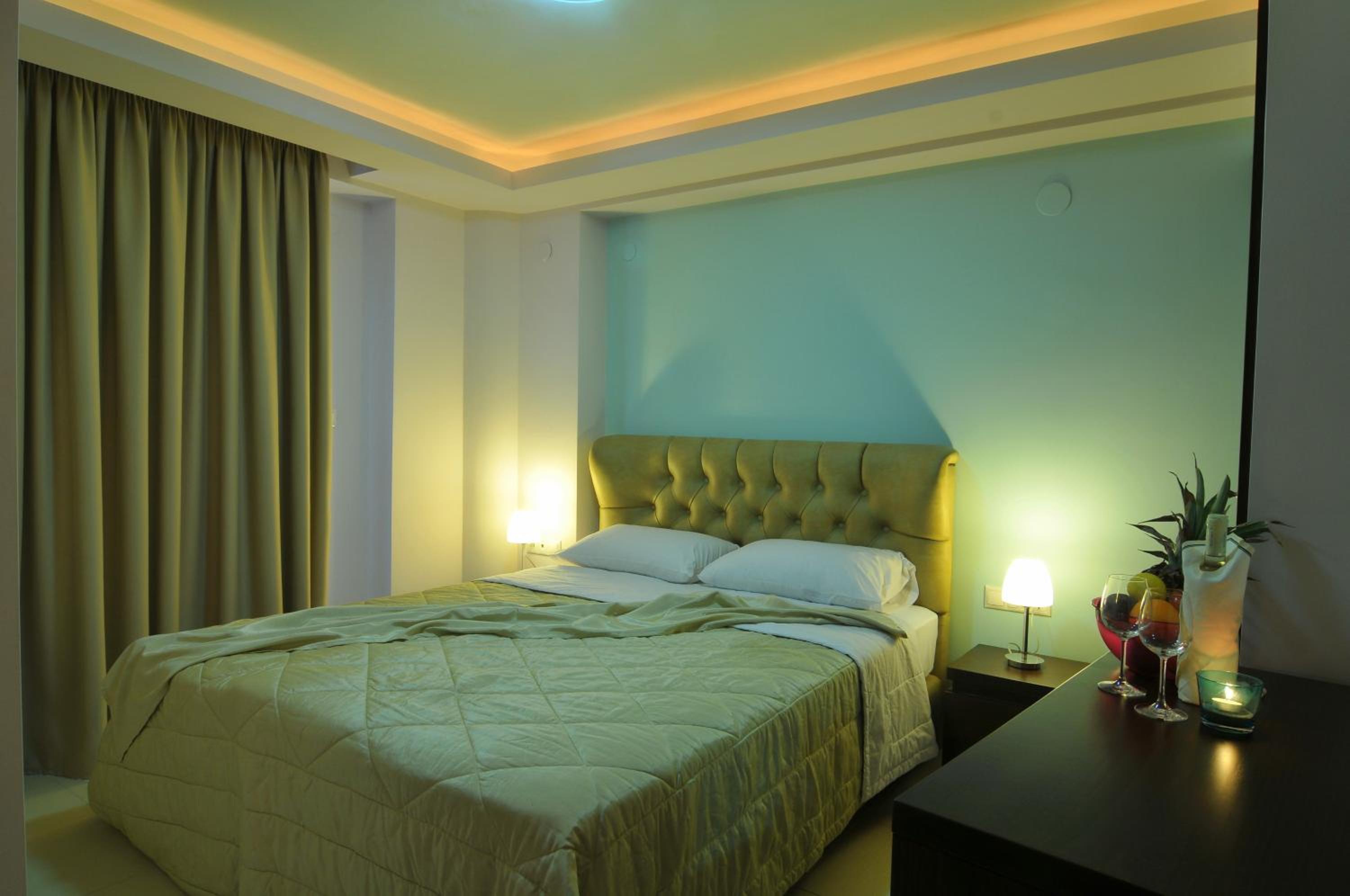 Double or Twin Room - Photo 14