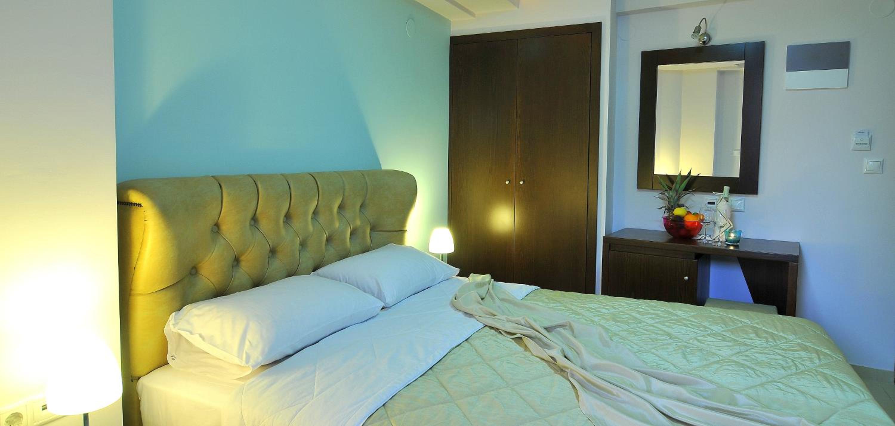 Double or Twin Room - Photo 6