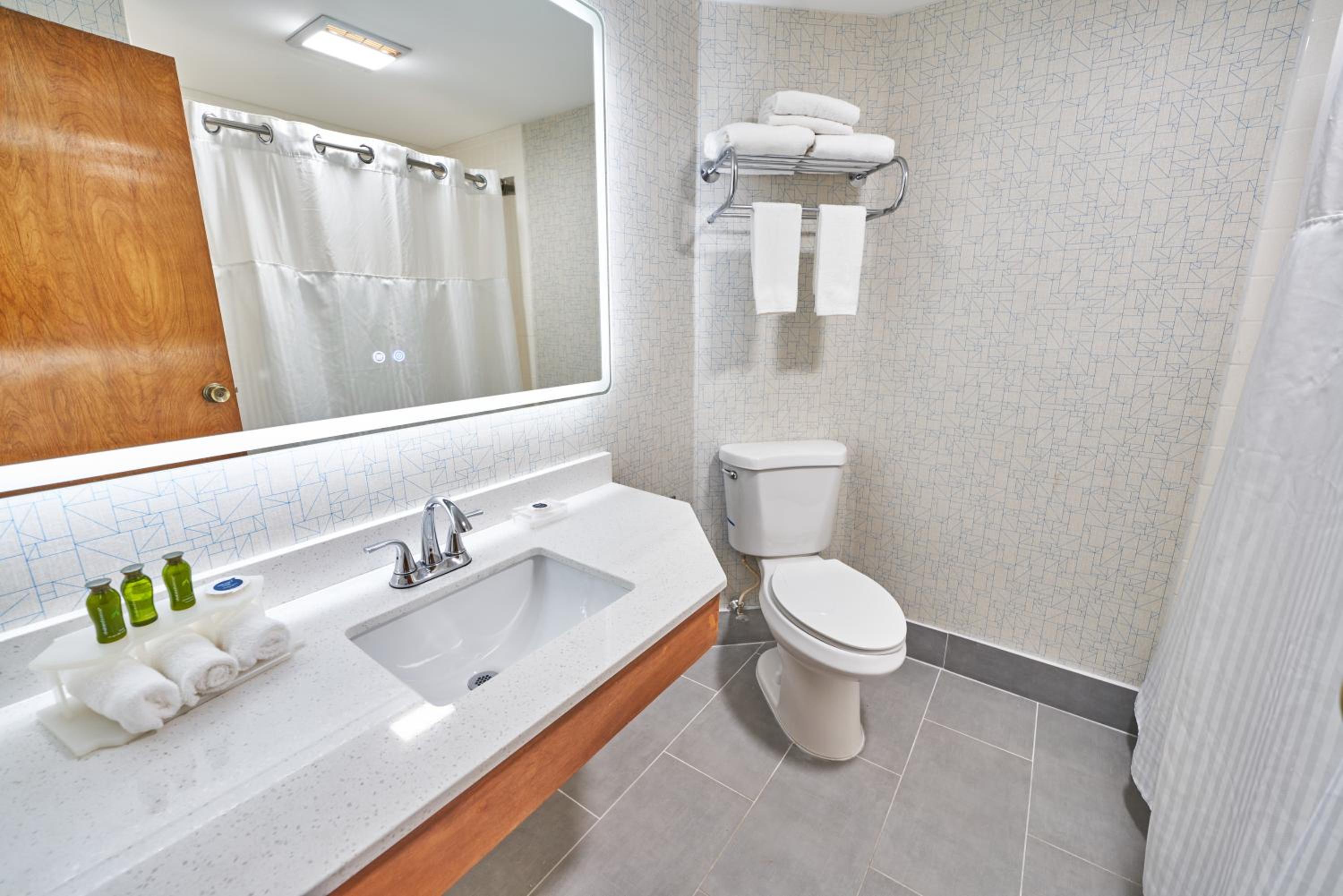 Double Room with Two Double Beds - Non-Smoking - Photo 6