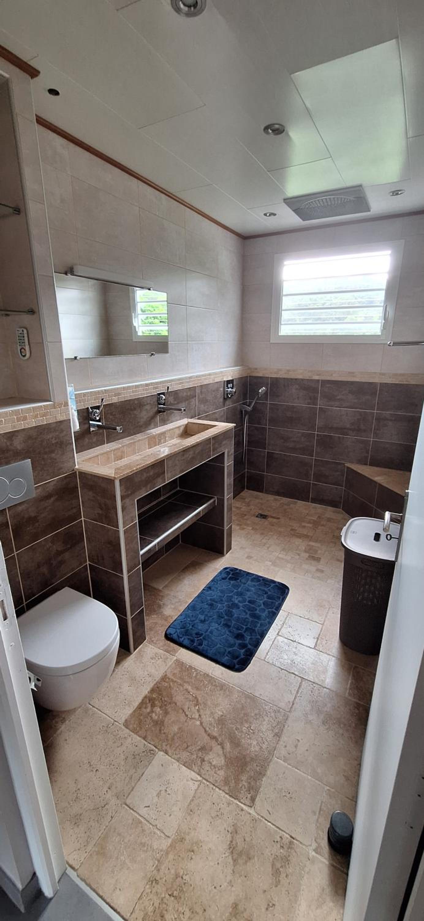 One-Bedroom House photo 3