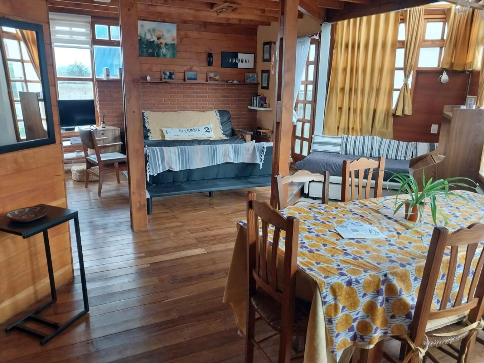 Two-Bedroom House photo 3