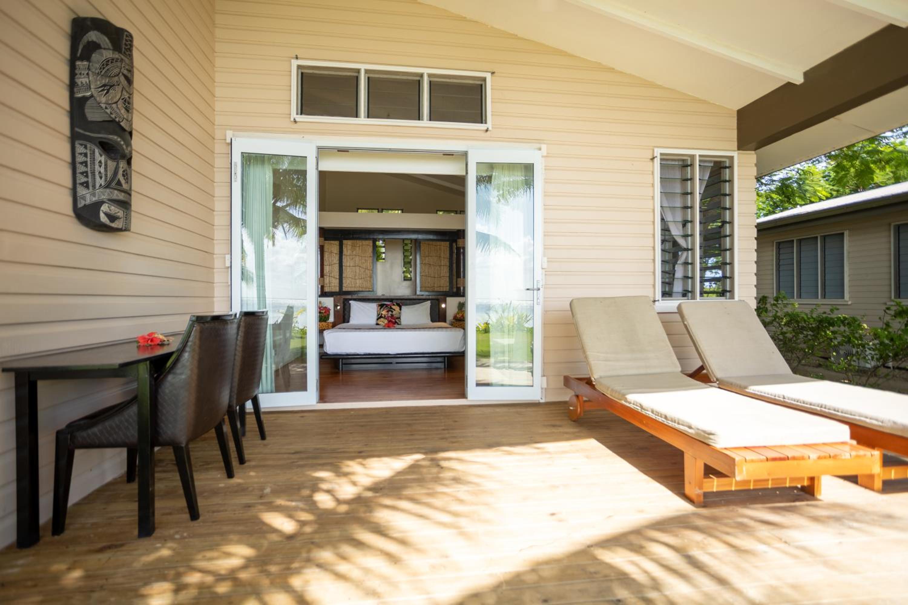 Beachfront Bure - Photo 8