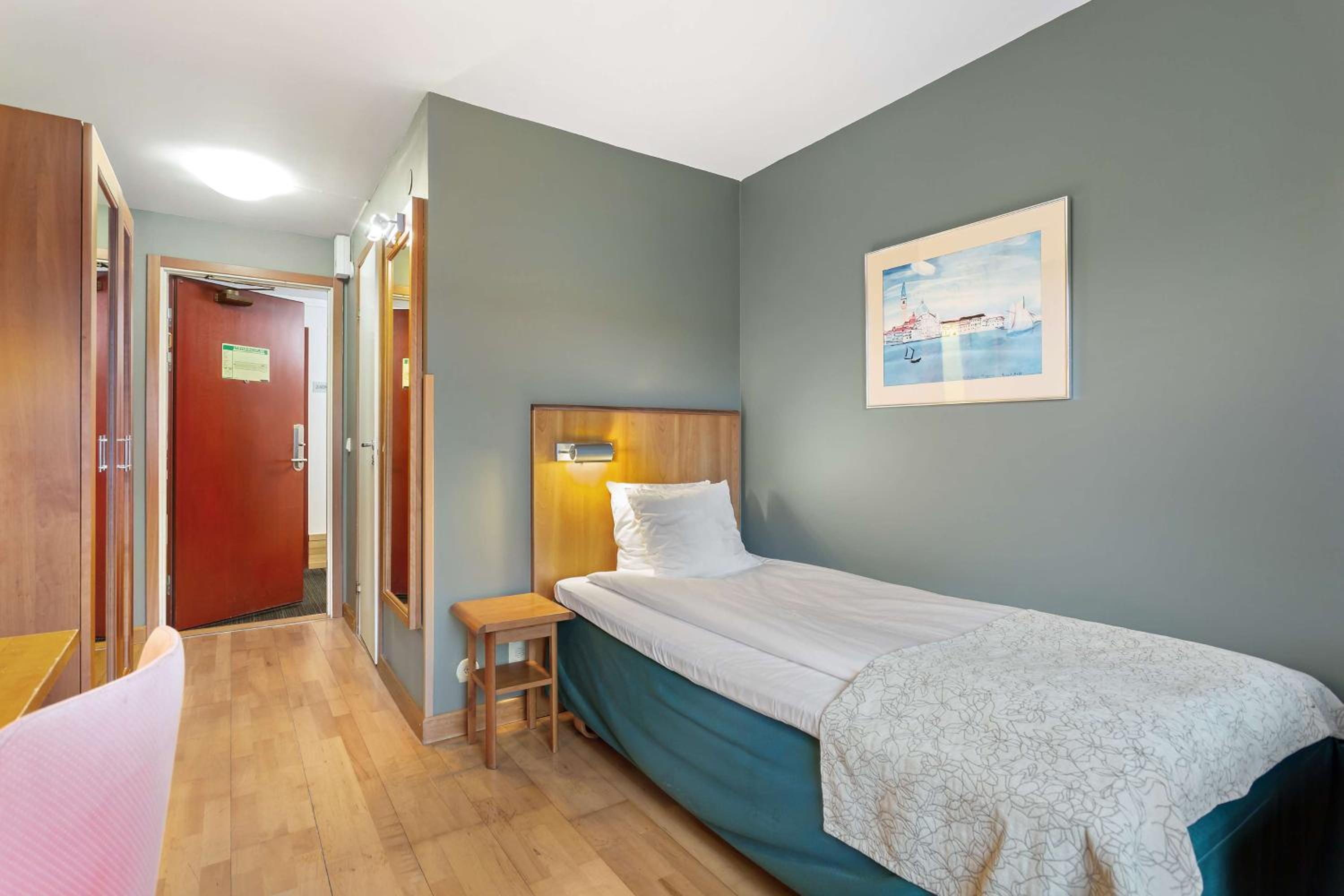 Economy Double Room - Photo 1