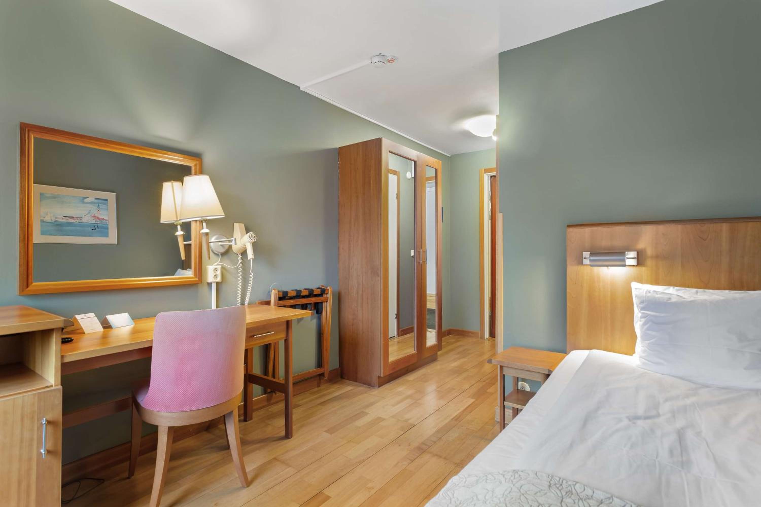Economy Double Room - Photo 2