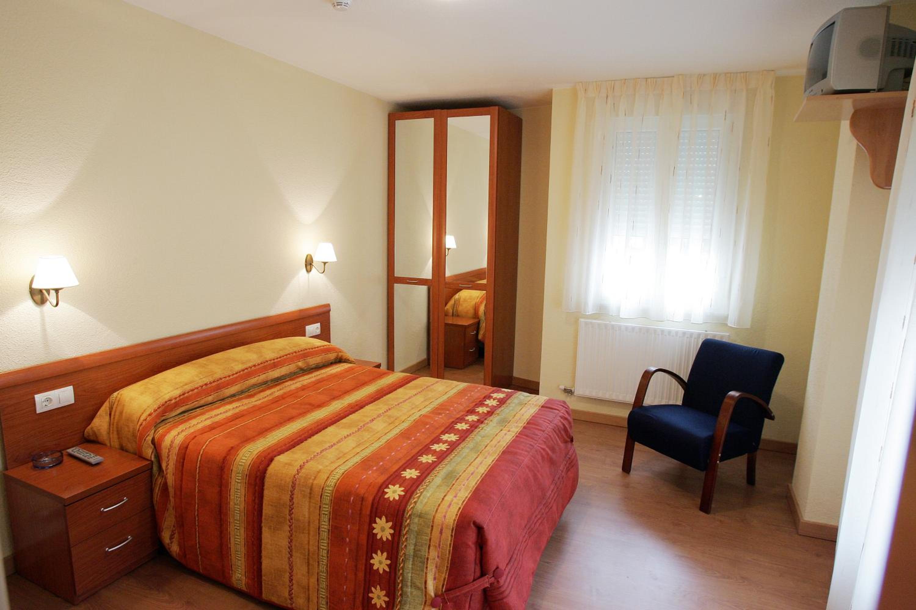 Double Room - Photo 1
