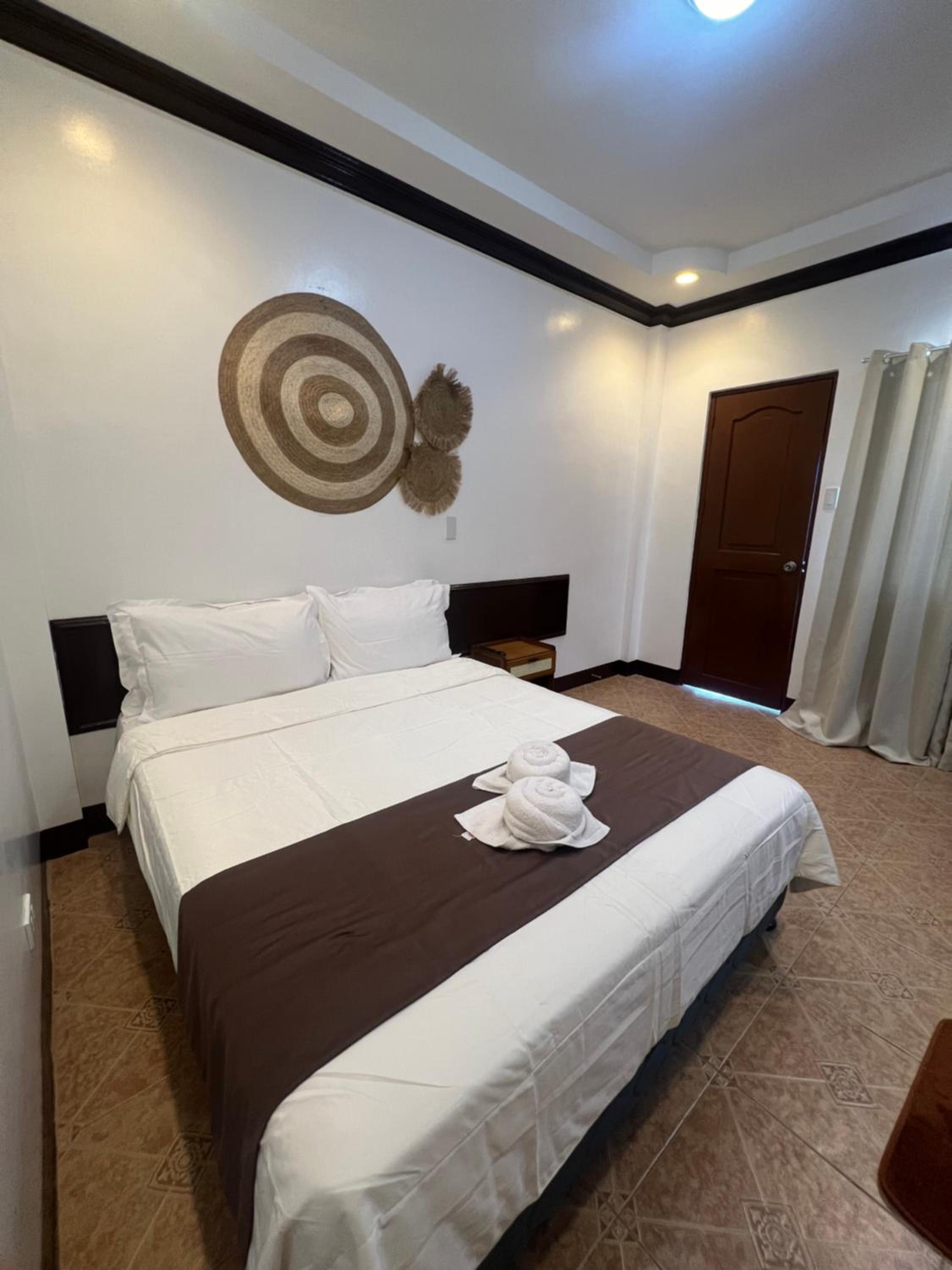 Deluxe Queen Room photo 2