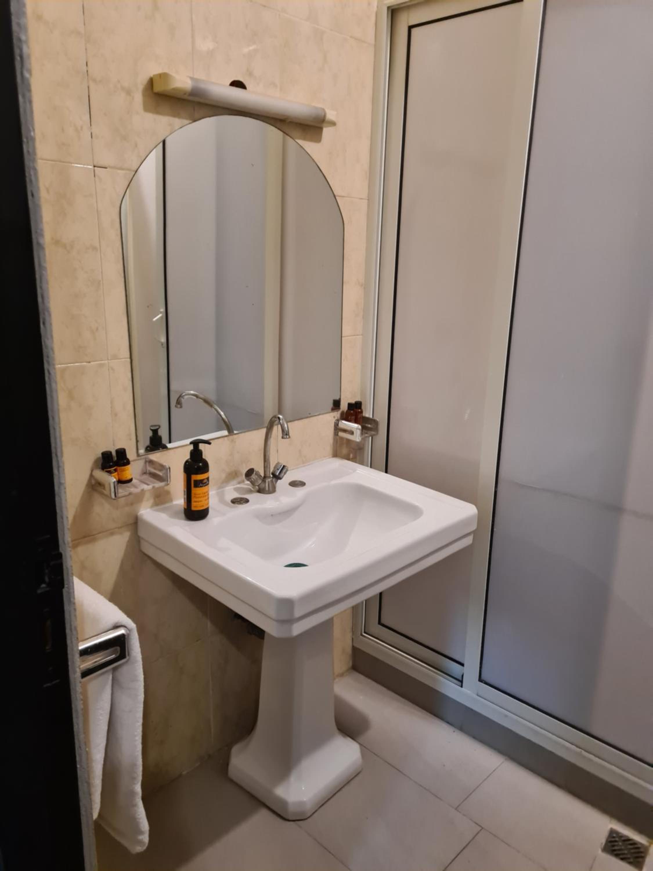 Deluxe Room - Photo 6