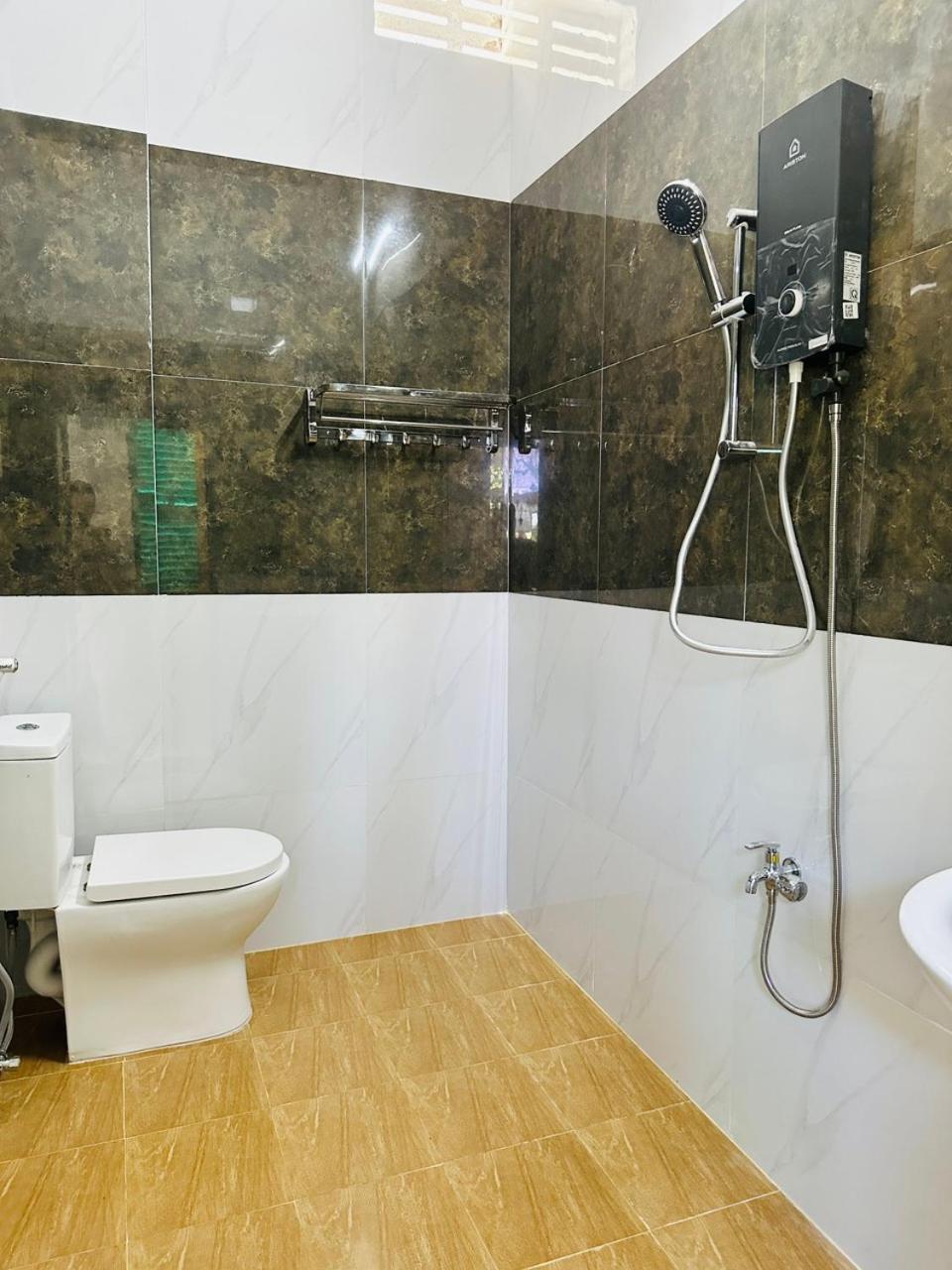 Standard Double Room - Photo 20