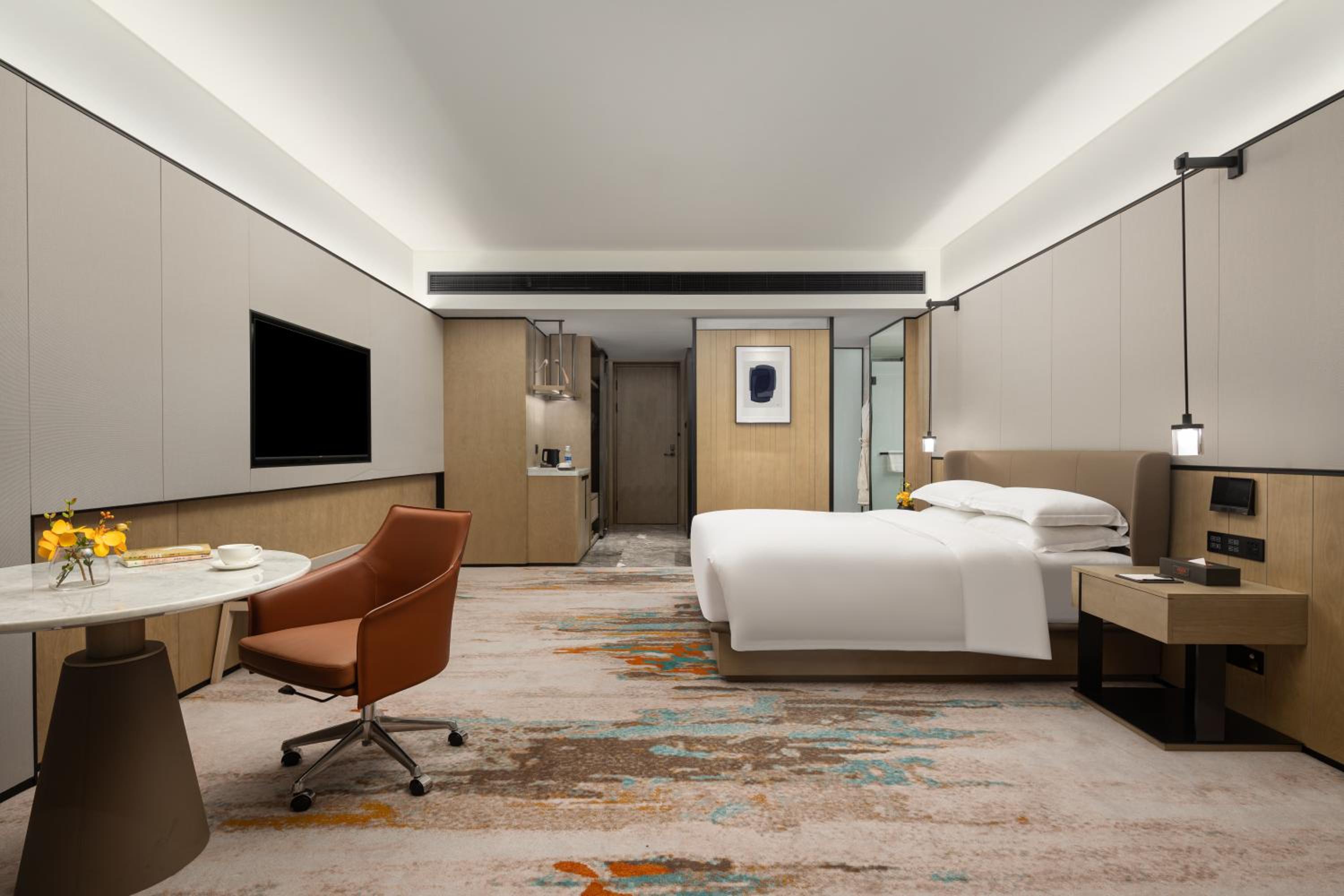 Premium King Room photo 3