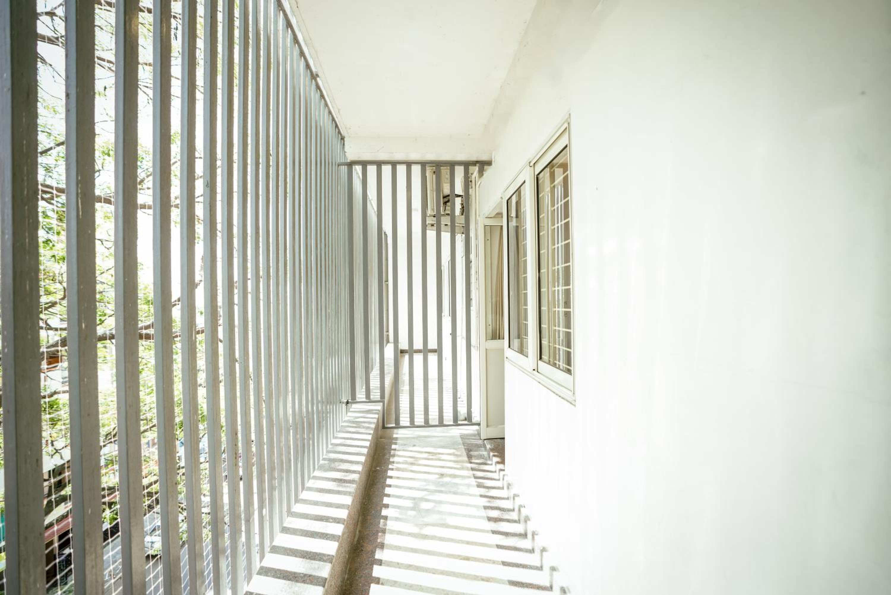 Deluxe Double Room with Balcony - Photo 10
