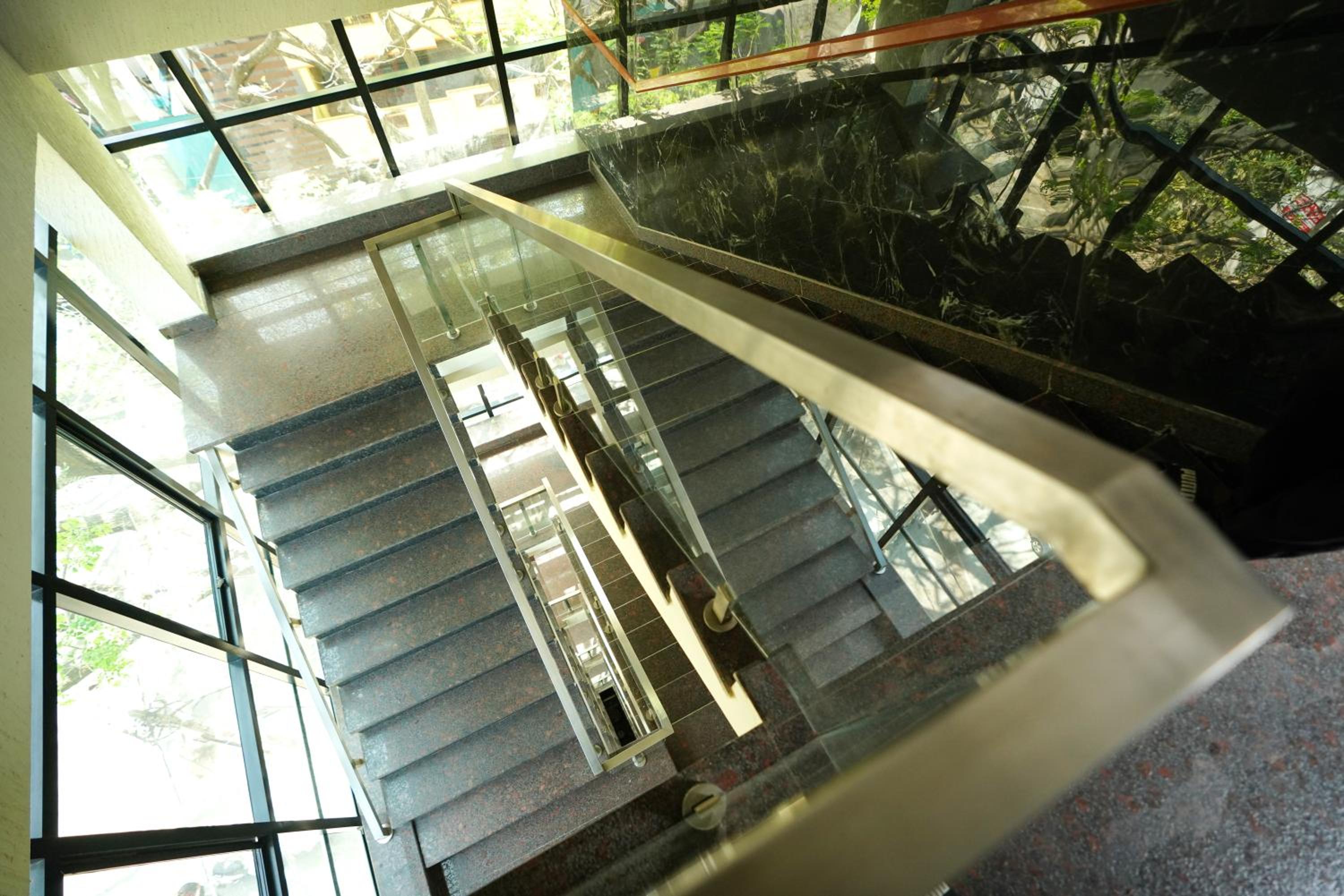 Deluxe Double Room with Balcony - Photo 3