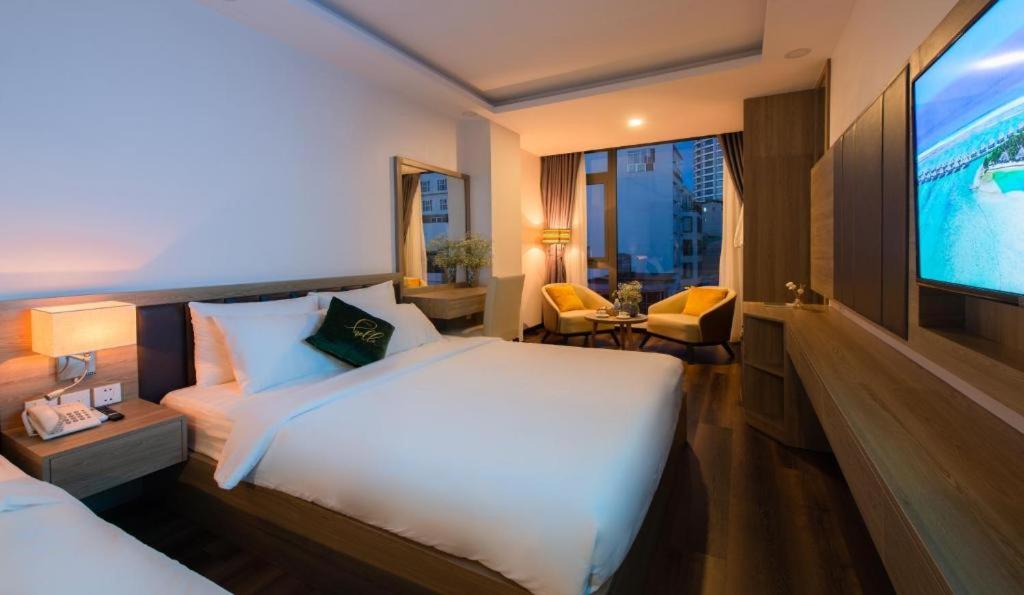 Deluxe Family Suite