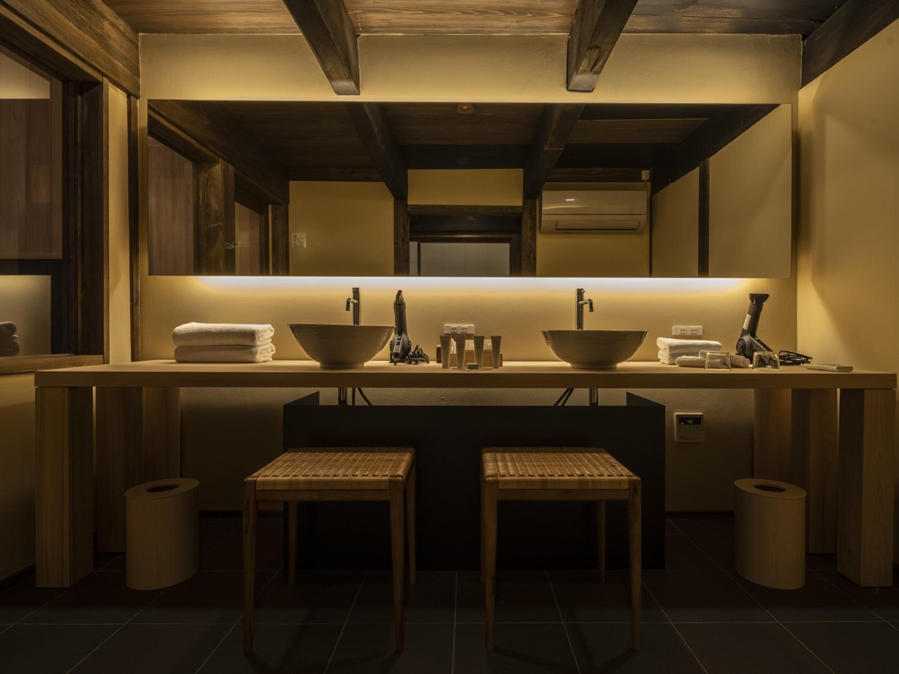 Family Suite - Photo 7