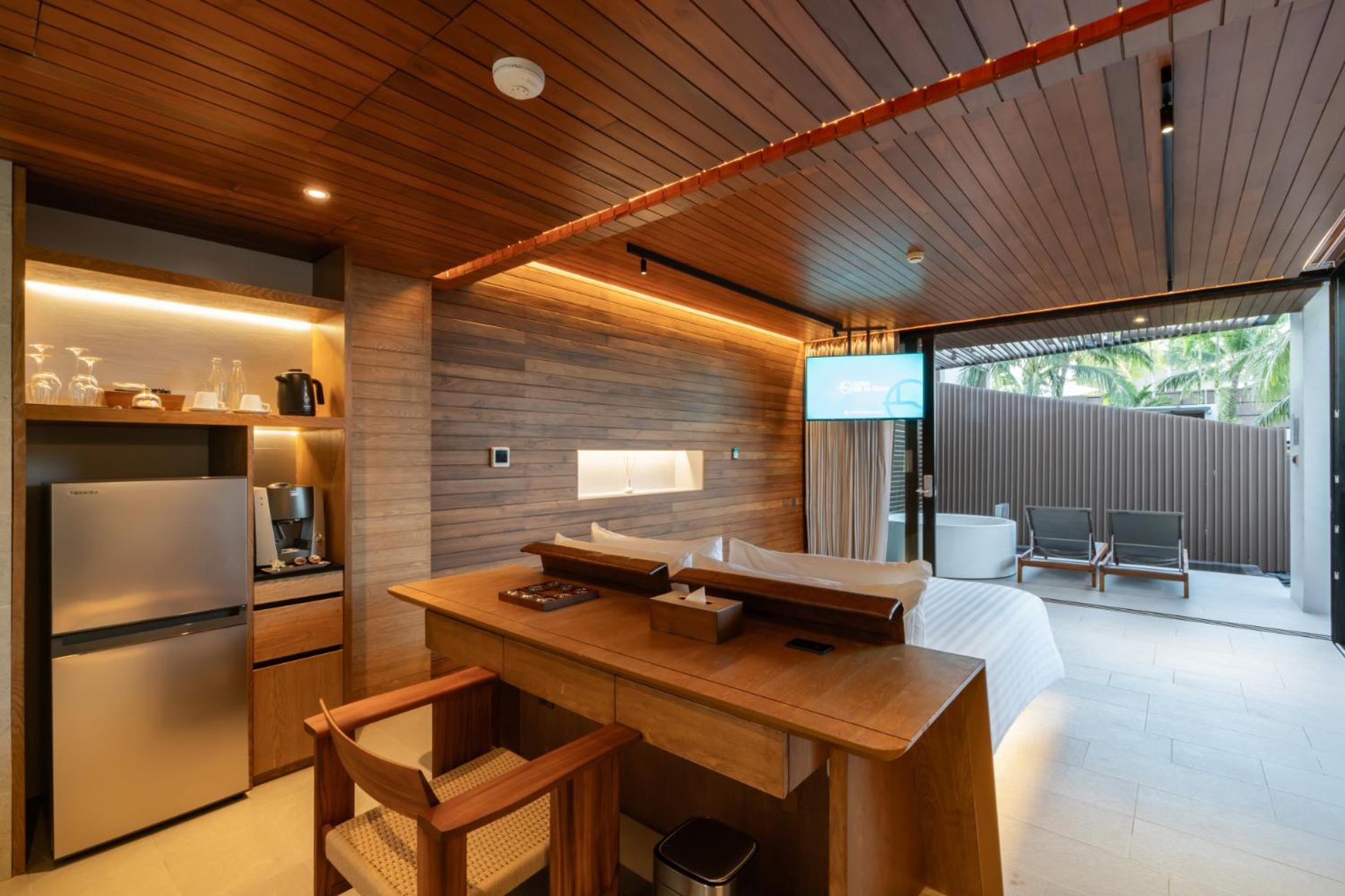 Studio with Private Pool