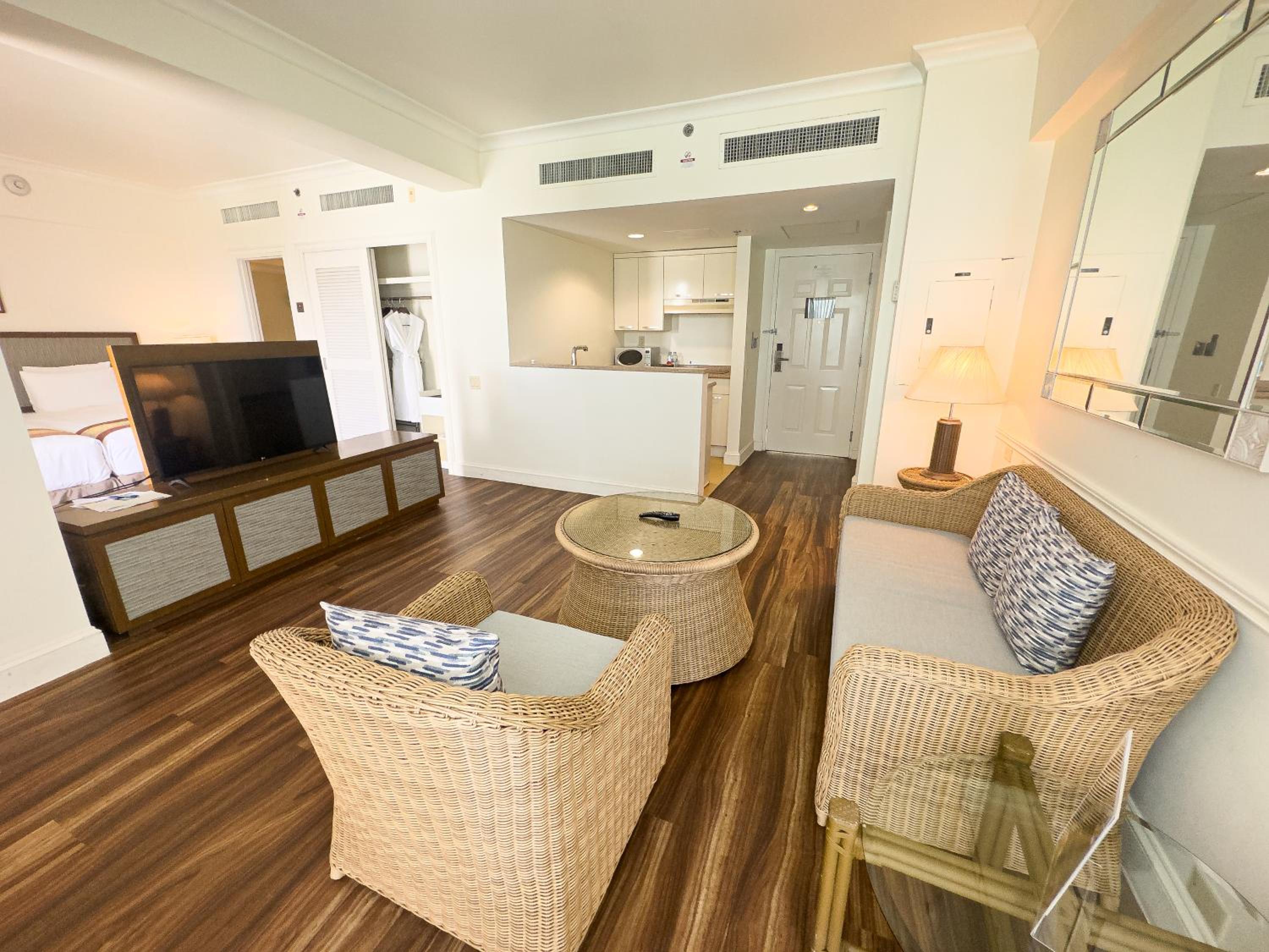 Partial Ocean Premier with Kitchenette photo 2