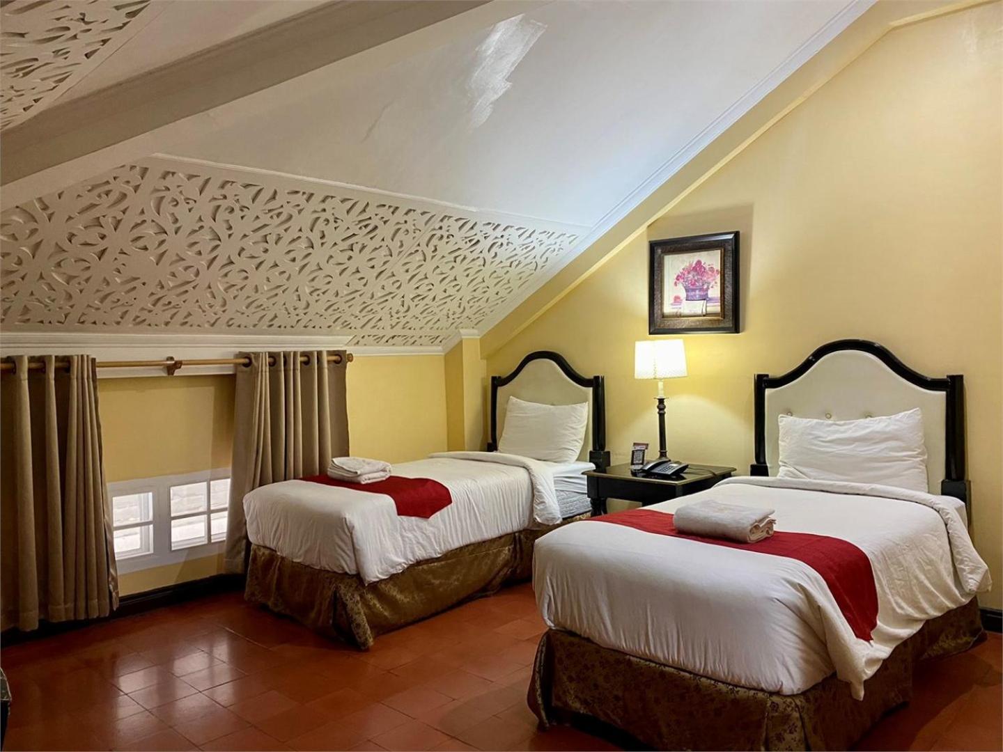 Standard Twin Room - Photo 1