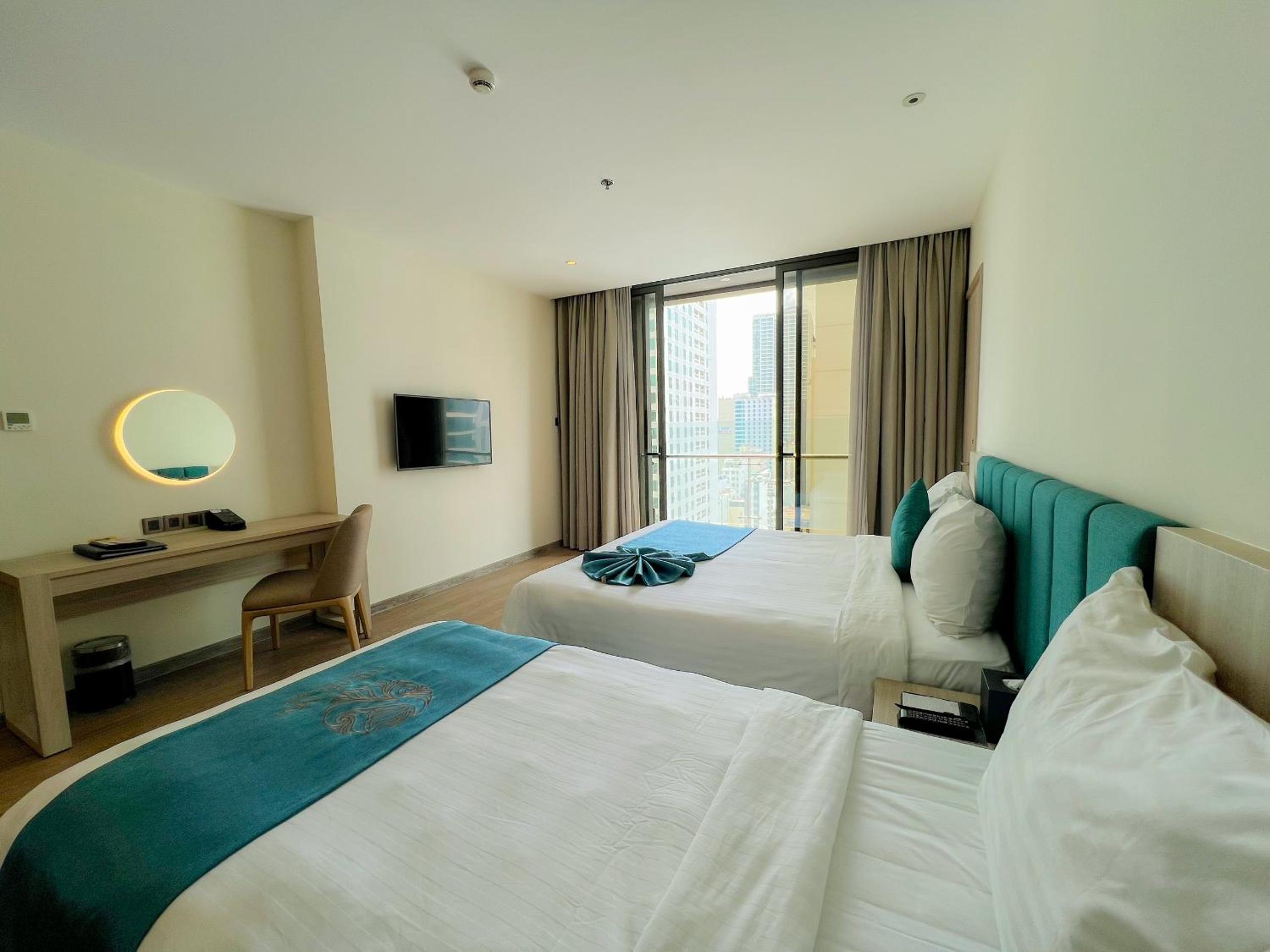 Triple Room with Balcony - Photo 1