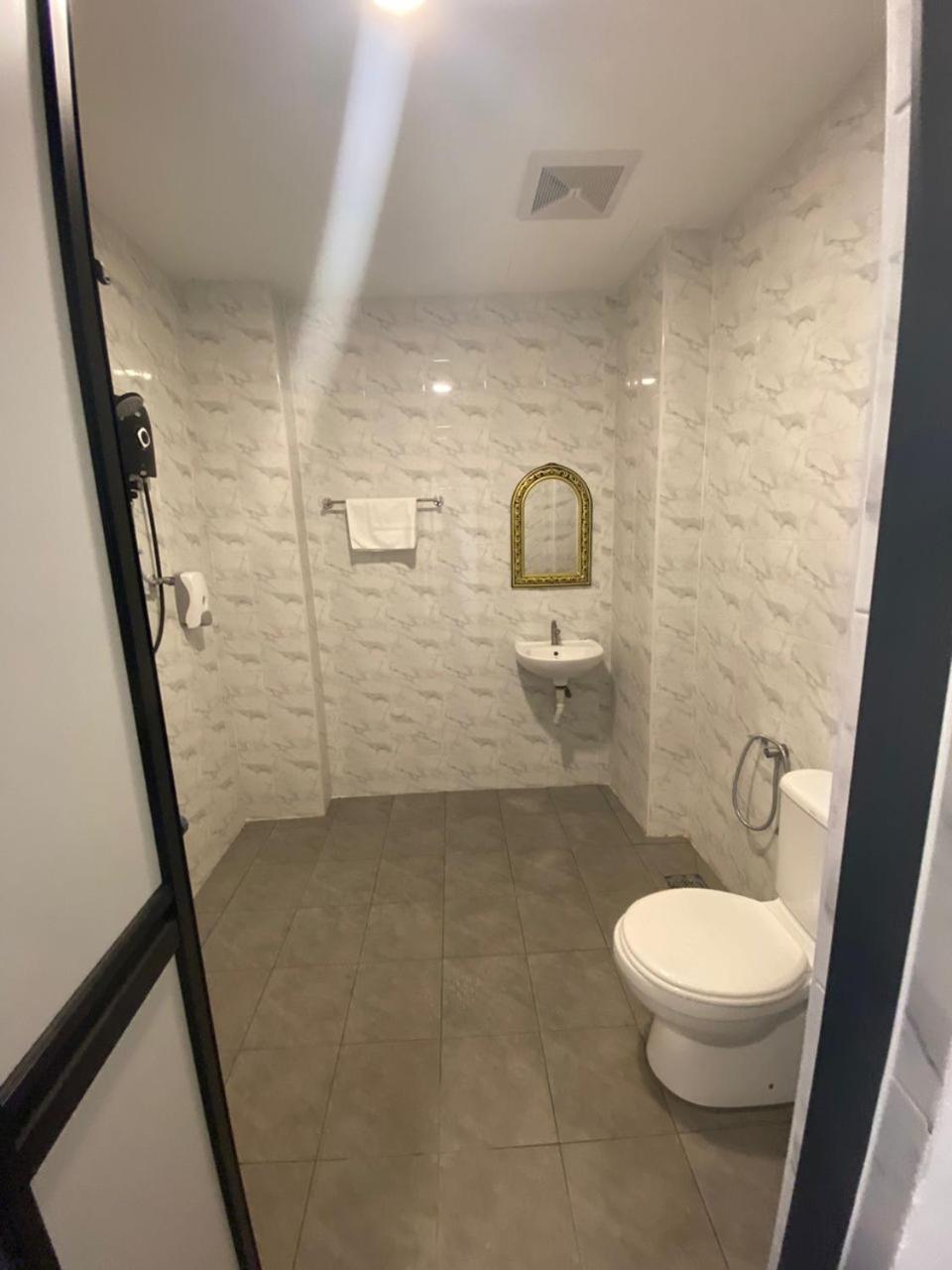 Queen Suite photo 3