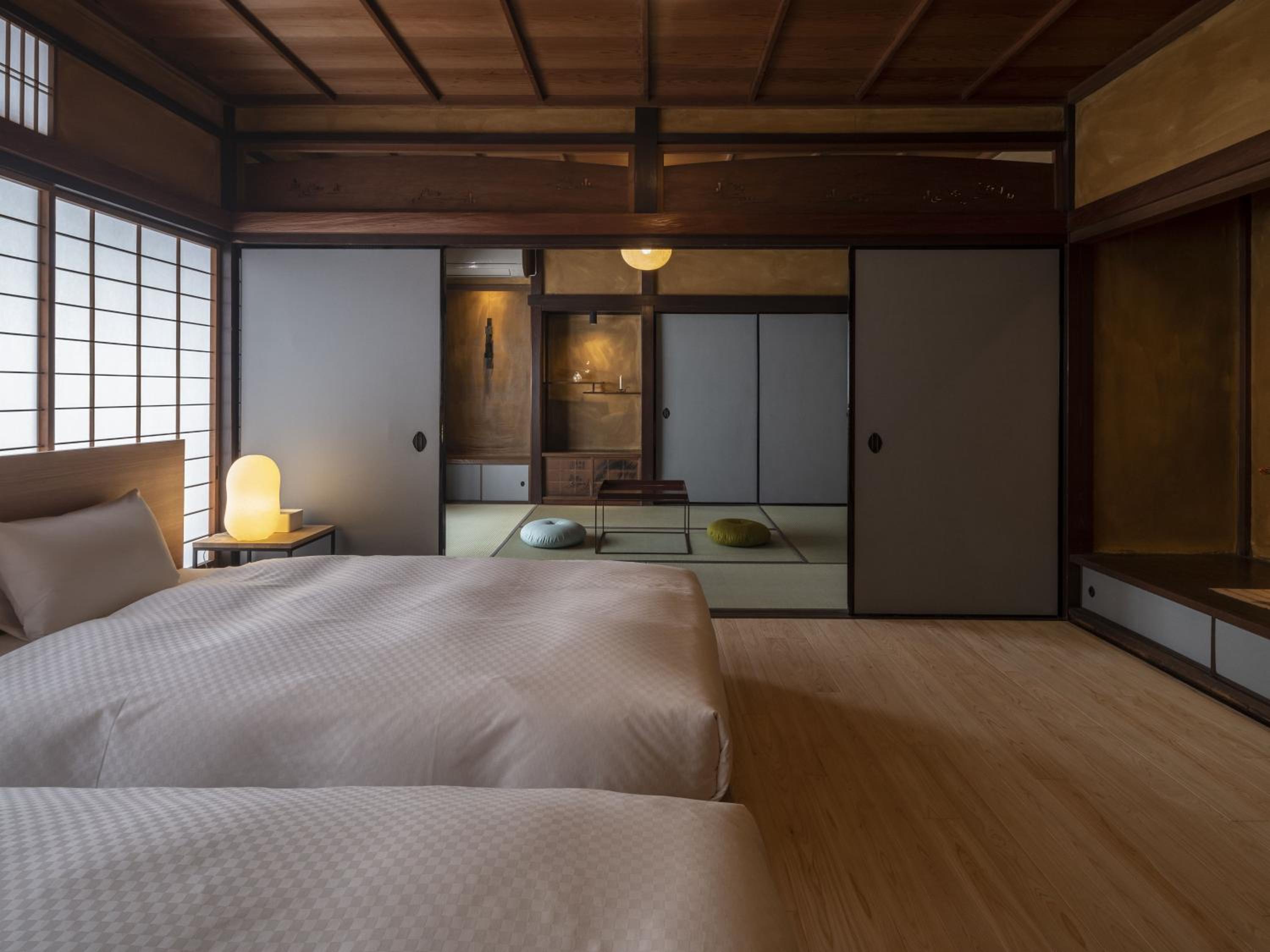 Twin Room with View - Photo 1