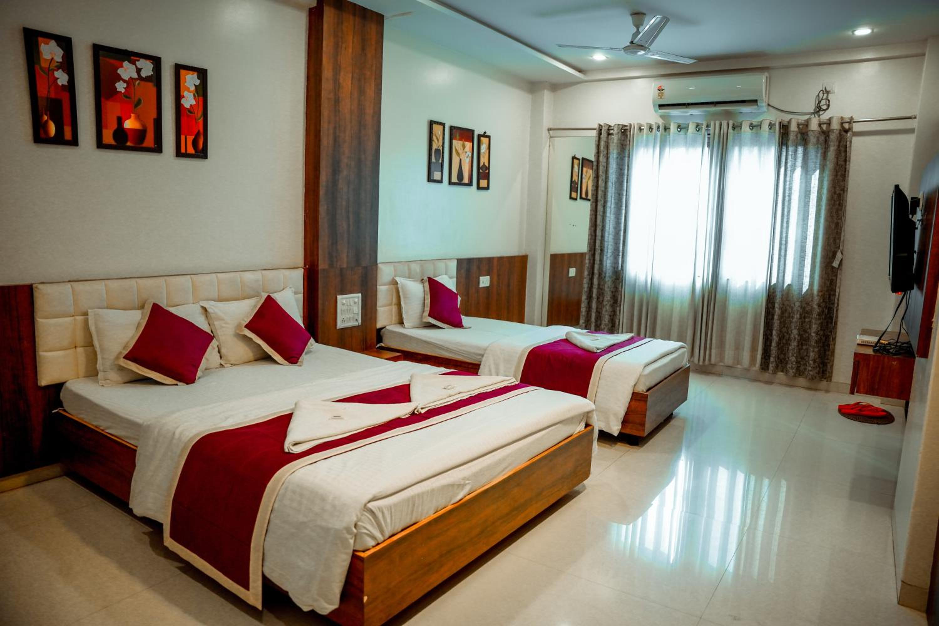 Deluxe Triple Room - Photo 30