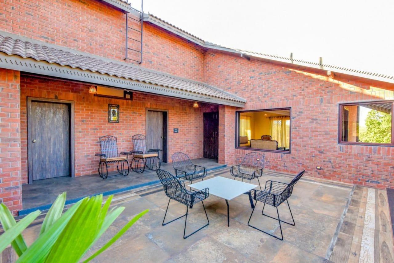 Brick House 04 Bedroom with Private Pool photo