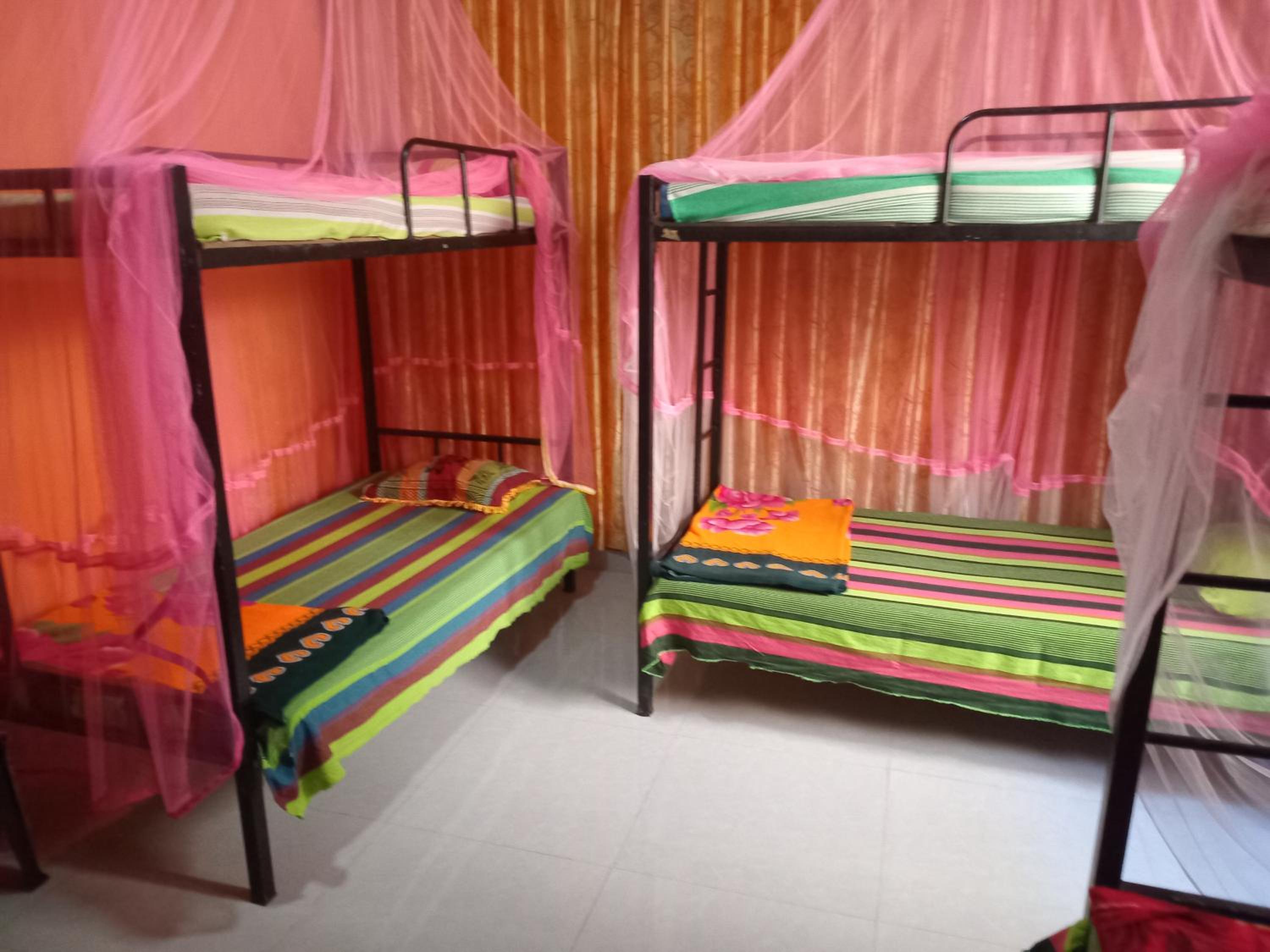 Bed in 6-Bed Mixed Dormitory Room photo 3