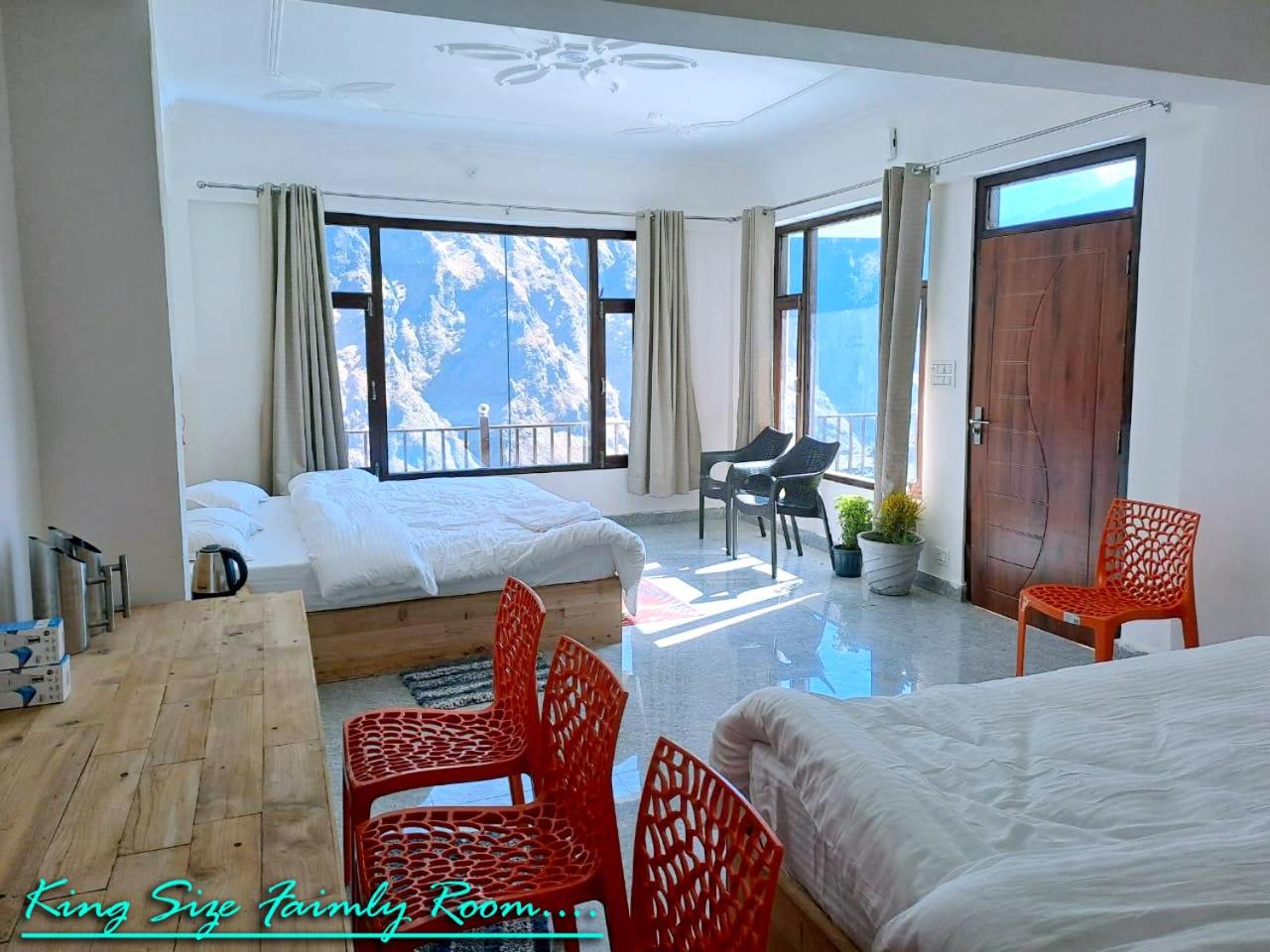 Family Room photo 2
