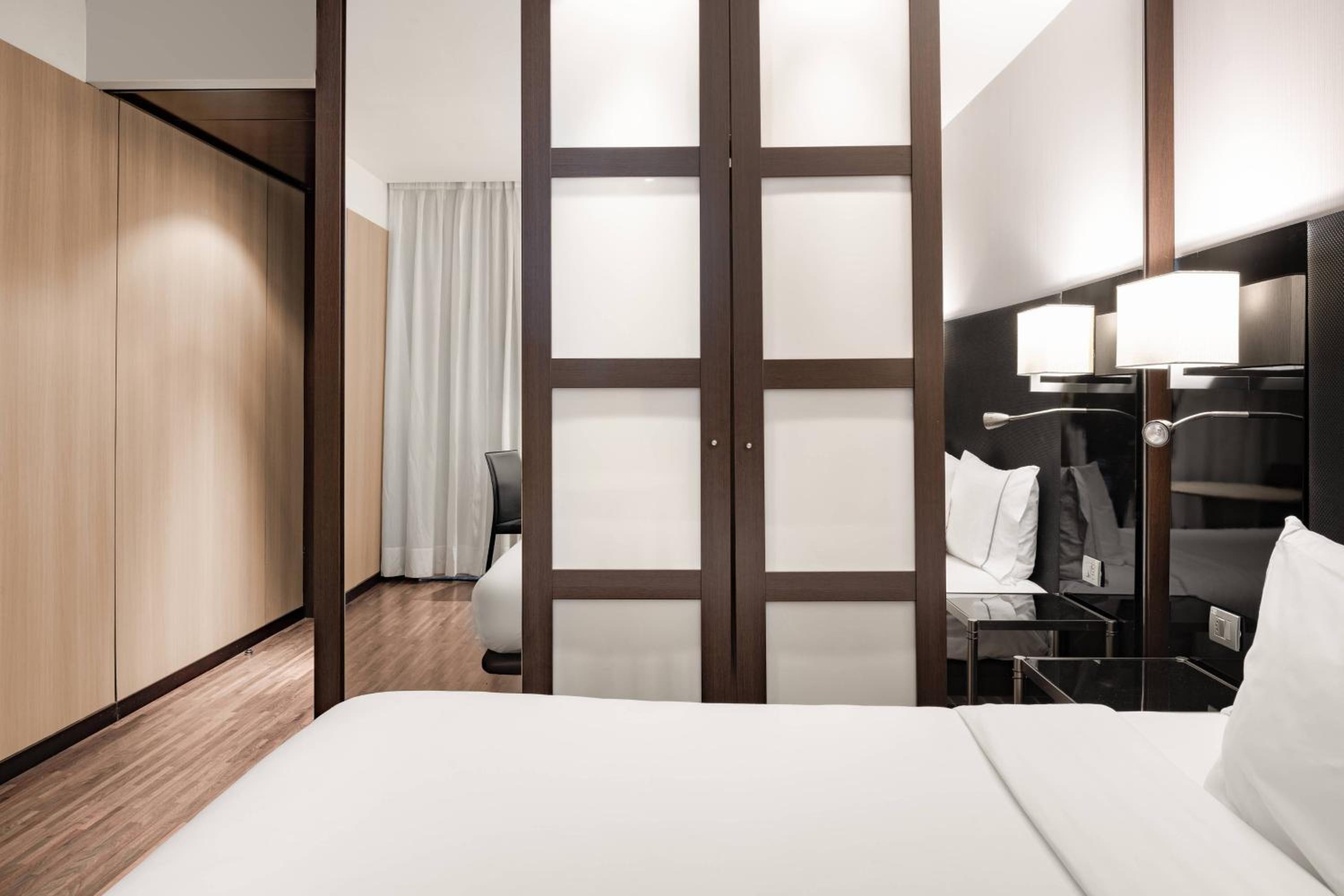 Standard Plus Queen Room