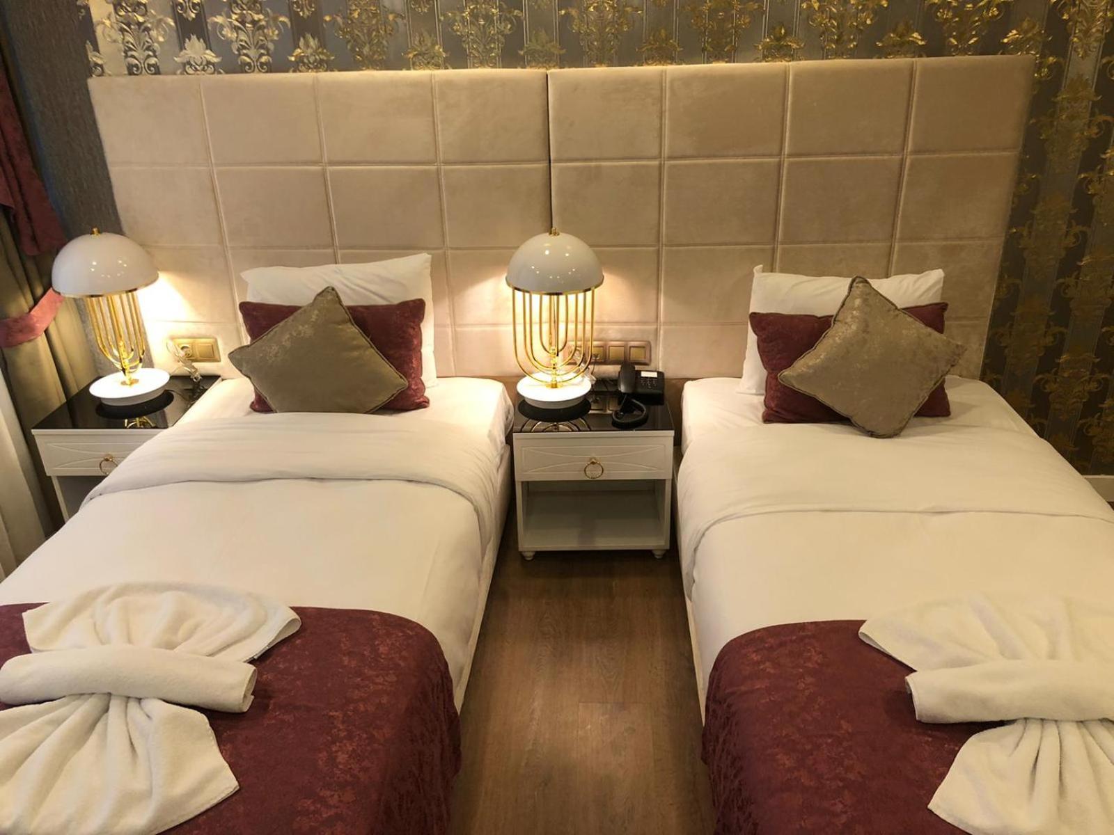 Deluxe Twin Room photo 3