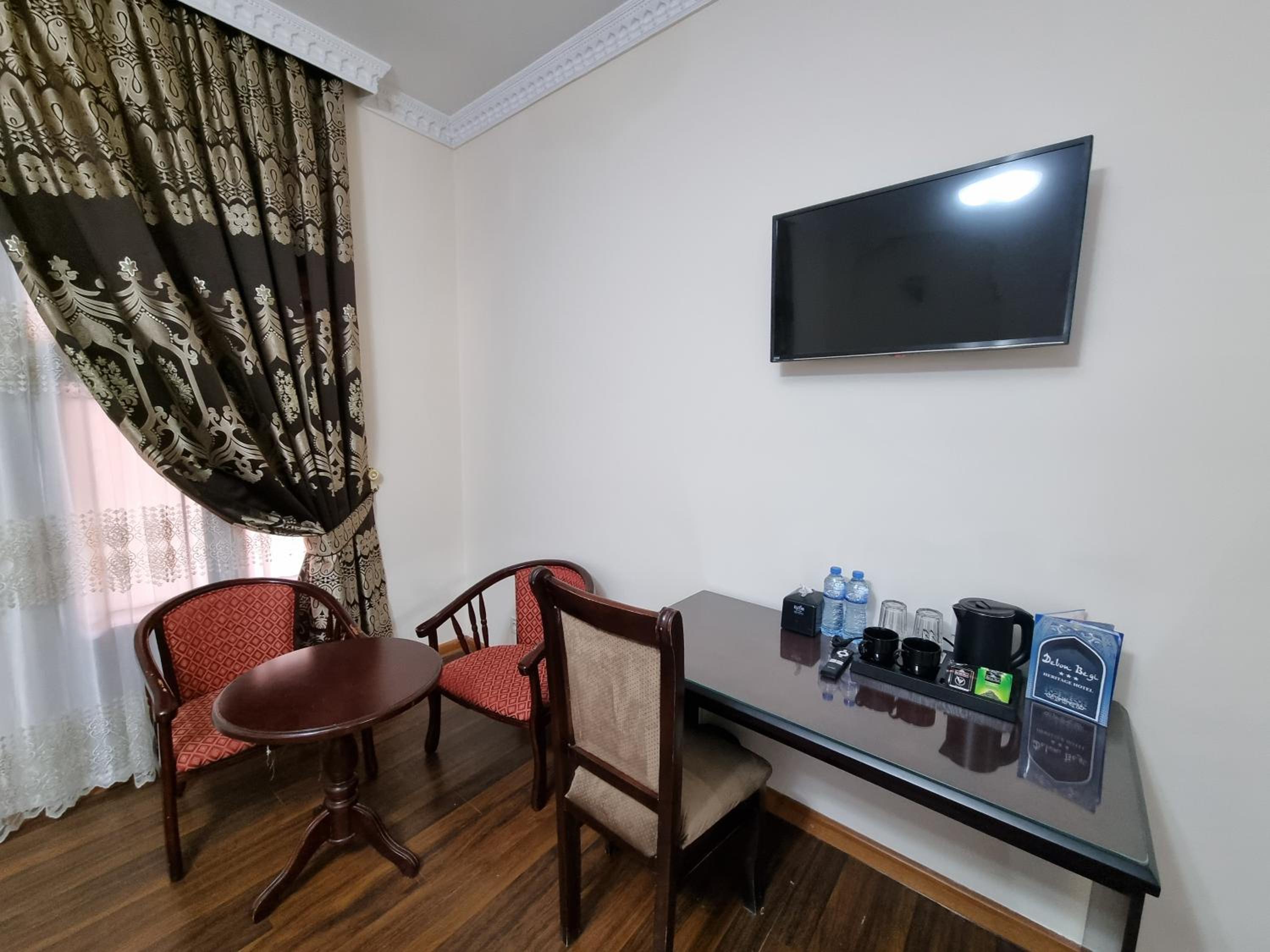 Double Room with Private Bathroom photo 2