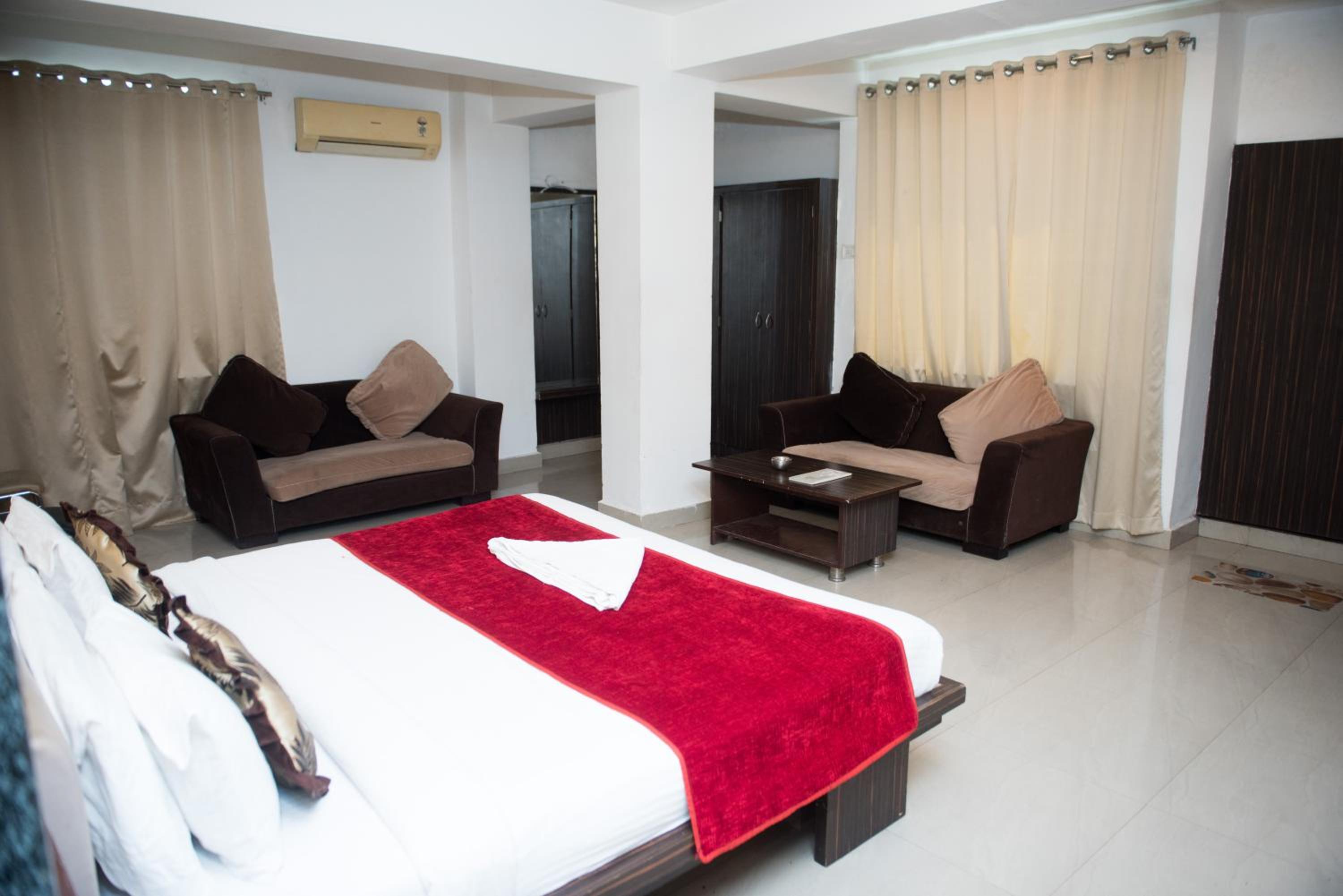 Quadruple Room - Photo 3