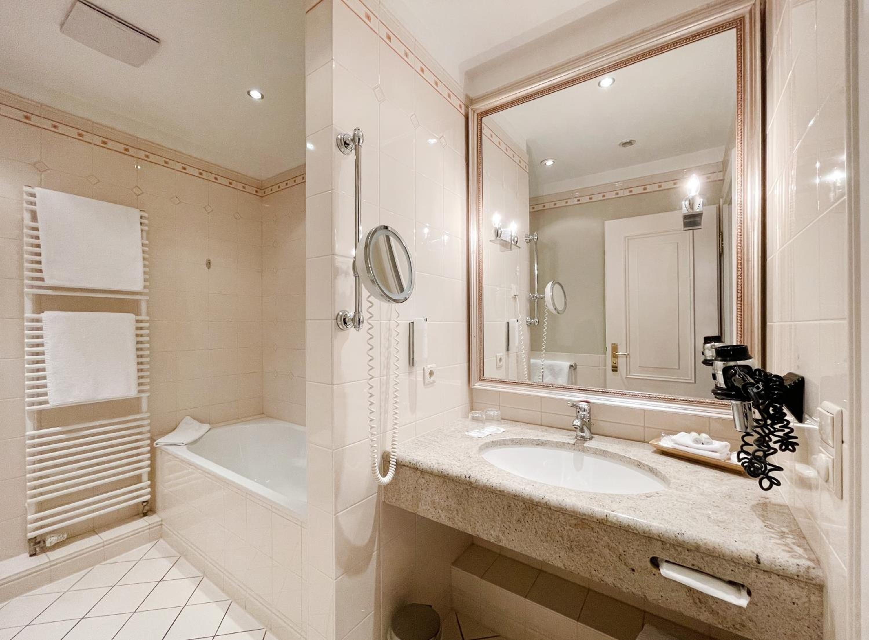 Superior Double Room photo 2
