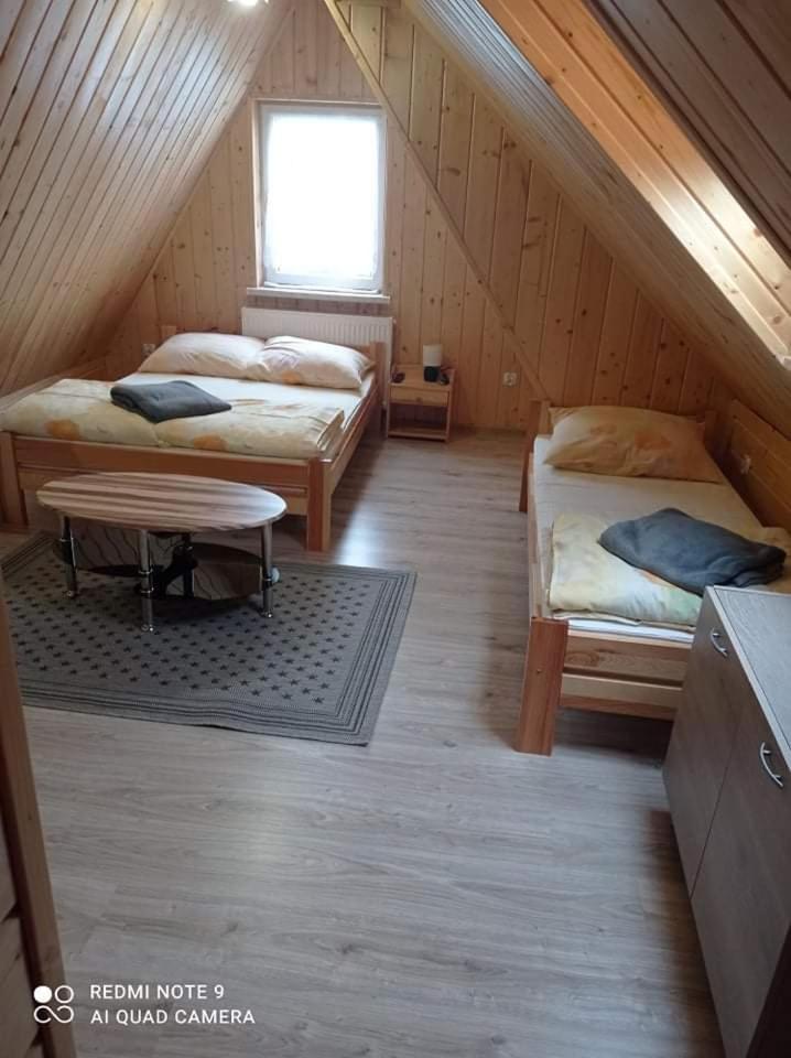 Quadruple Room with Bathroom - Photo 2
