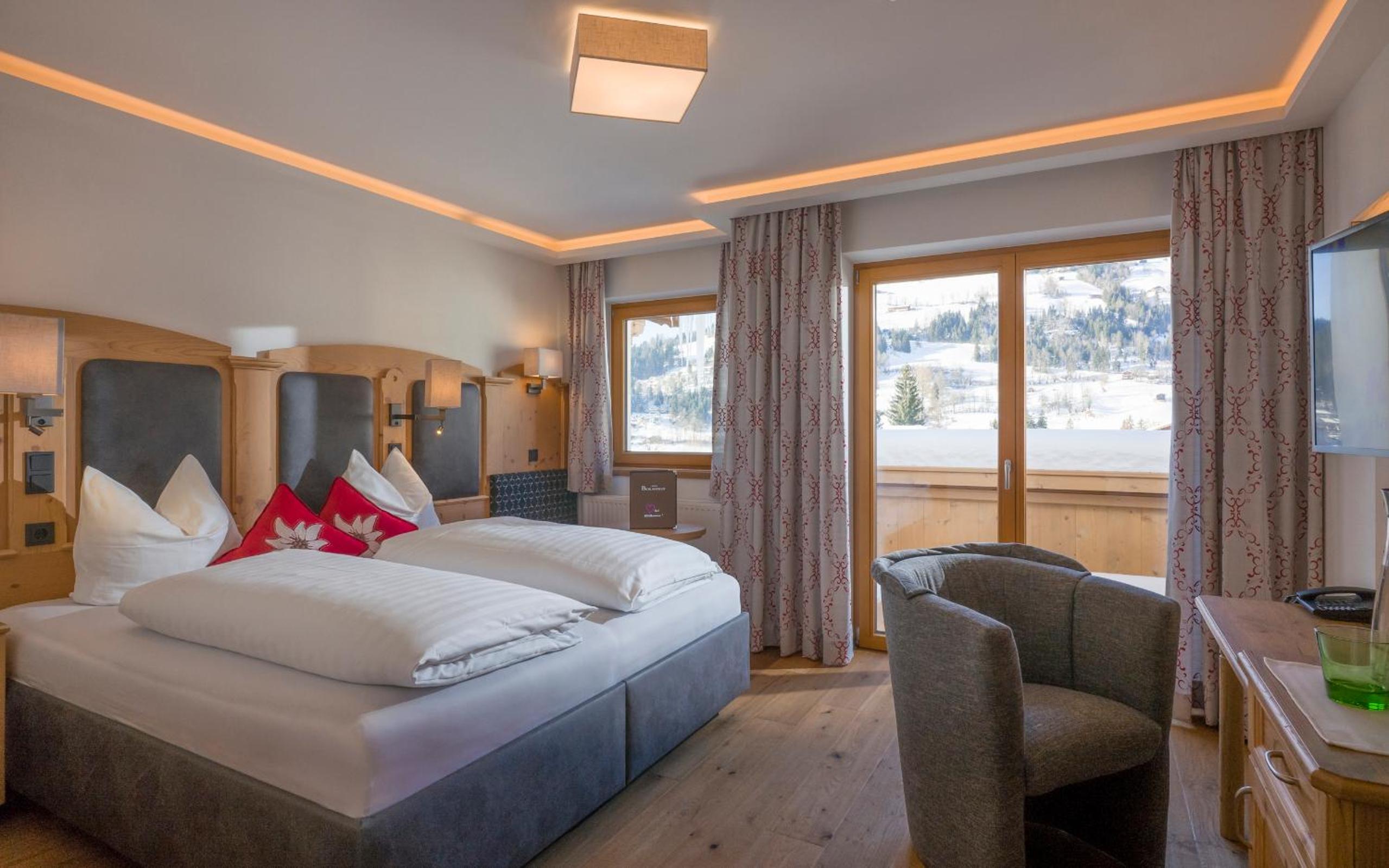 Superior Double or Twin Room with Garden View photo 3