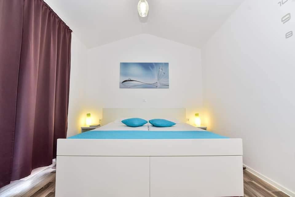 Deluxe Double Studio